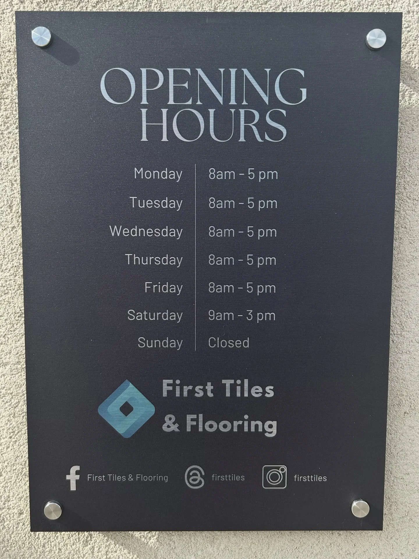 And we are off…….
Please see our new showroom opening times, everyone is welcome and thank you all for your support over the last few days