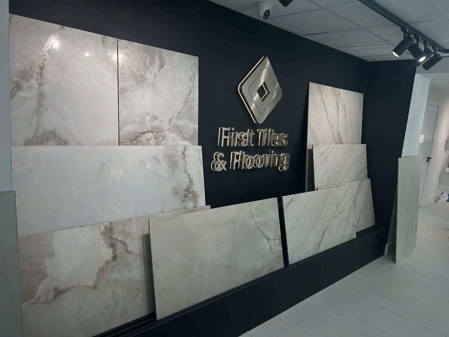 New month means ….
New ranges and displays in the 1st Tiles & Flooring Showroom
With centre stage concentrating on our lovely sugar coated tile ranges while adding more new pattern floors options 😍