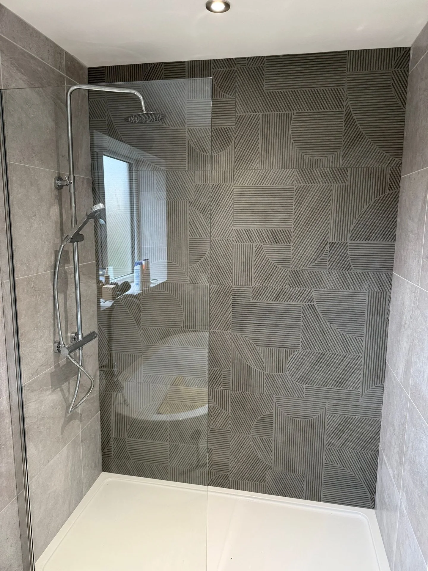 Neville Grey Decor 120x60 

Great job done by @groutexpectations_tiling_ 👏