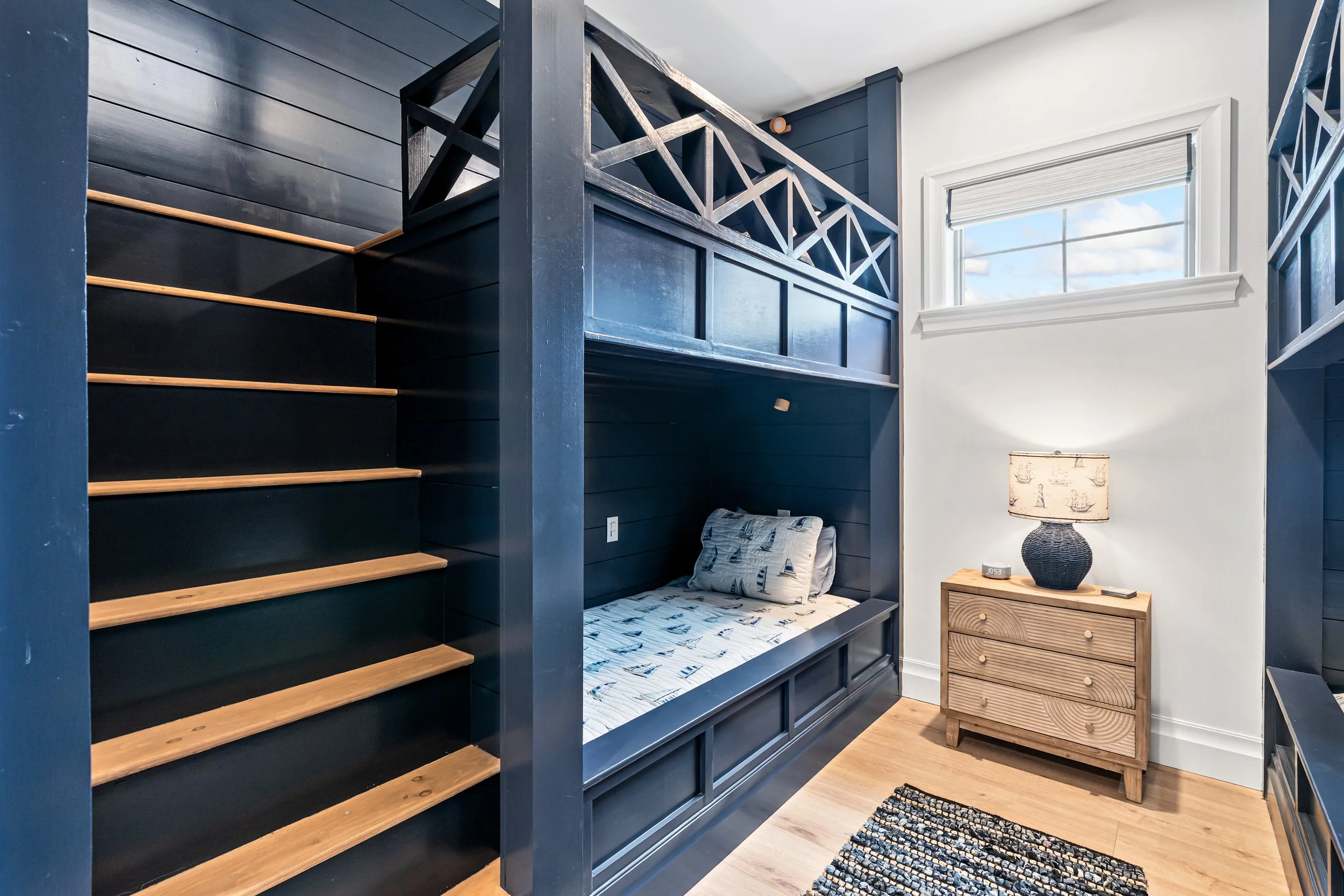 bed 5-3.jpg