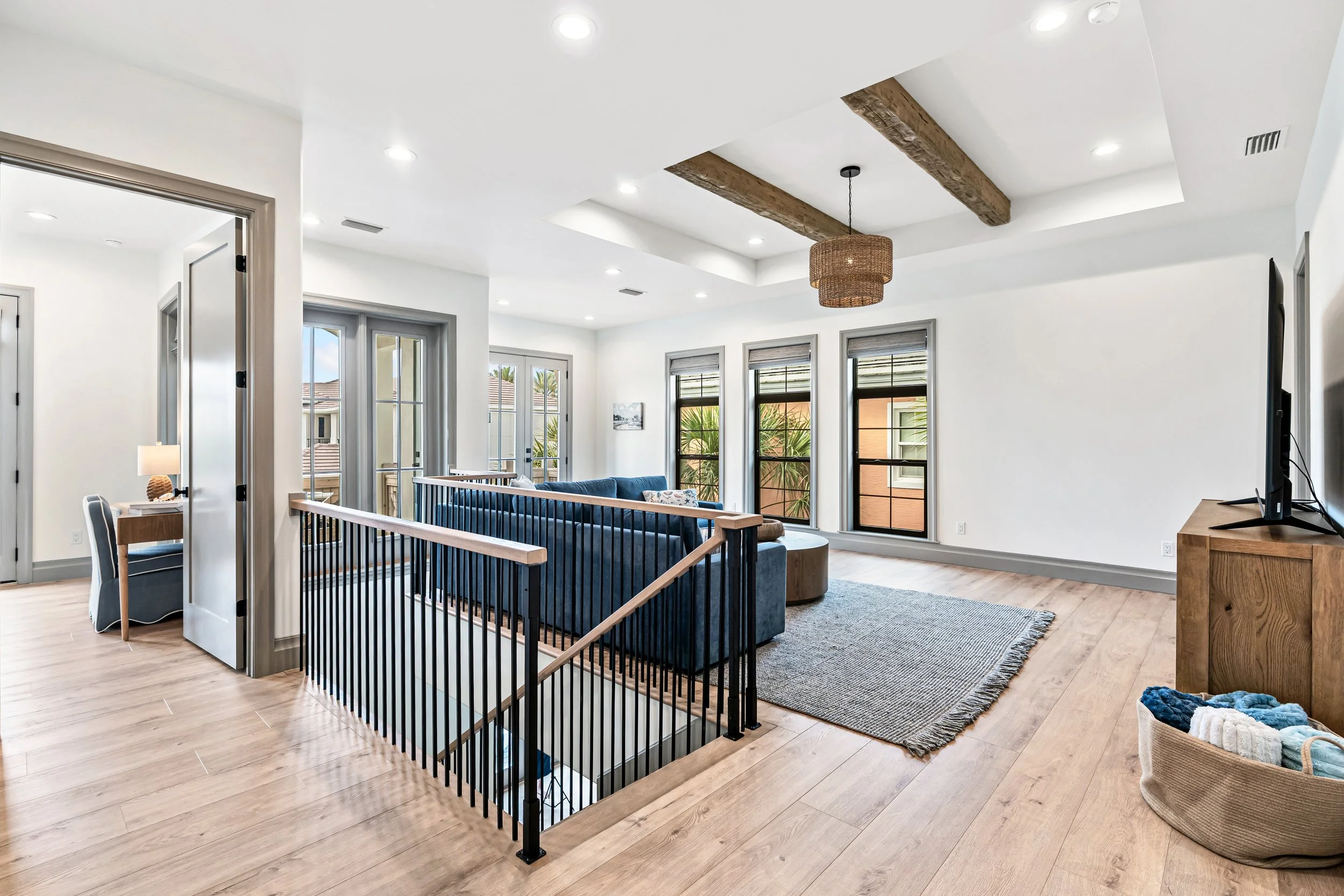family room 1.jpg