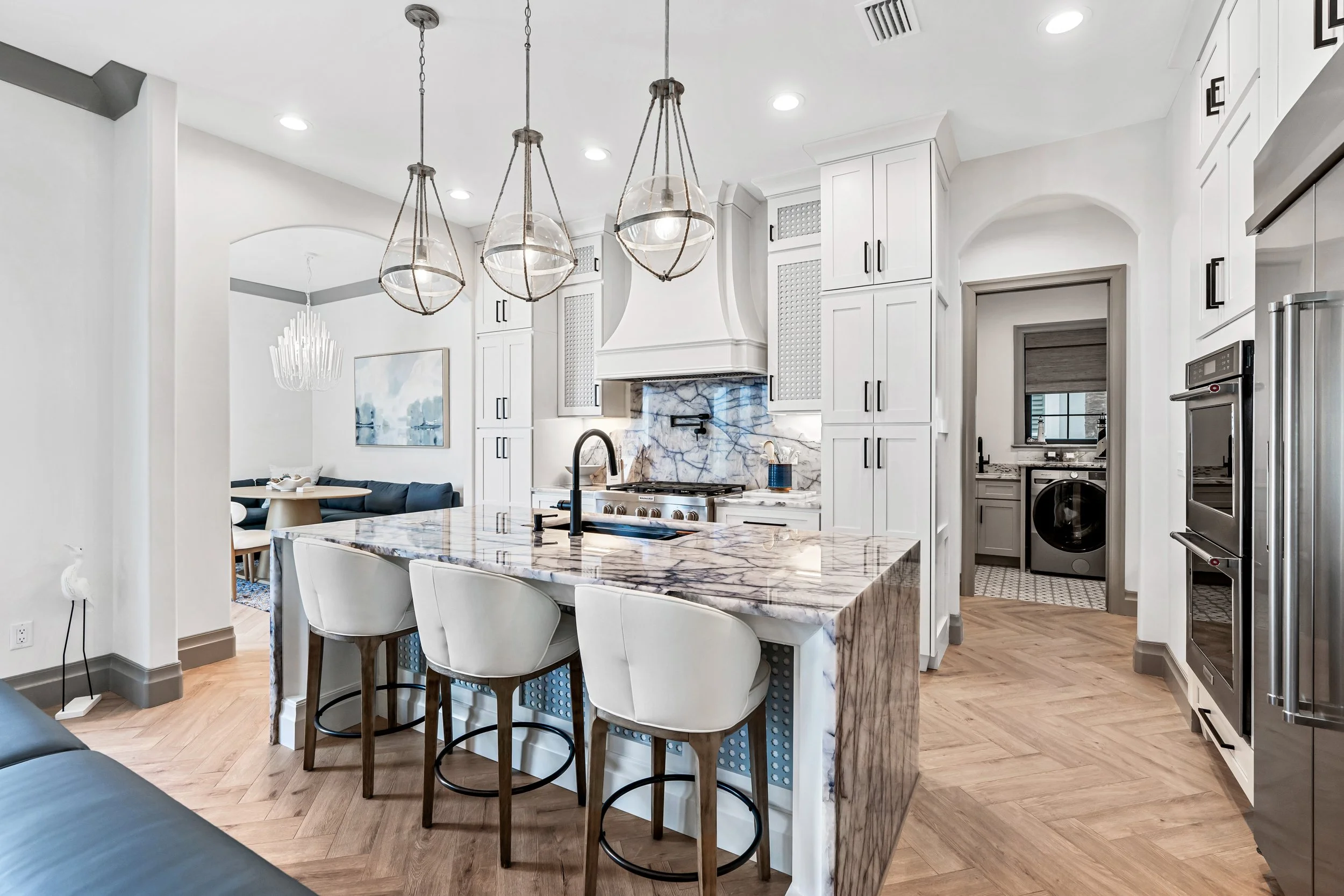 kitchen 1.jpg