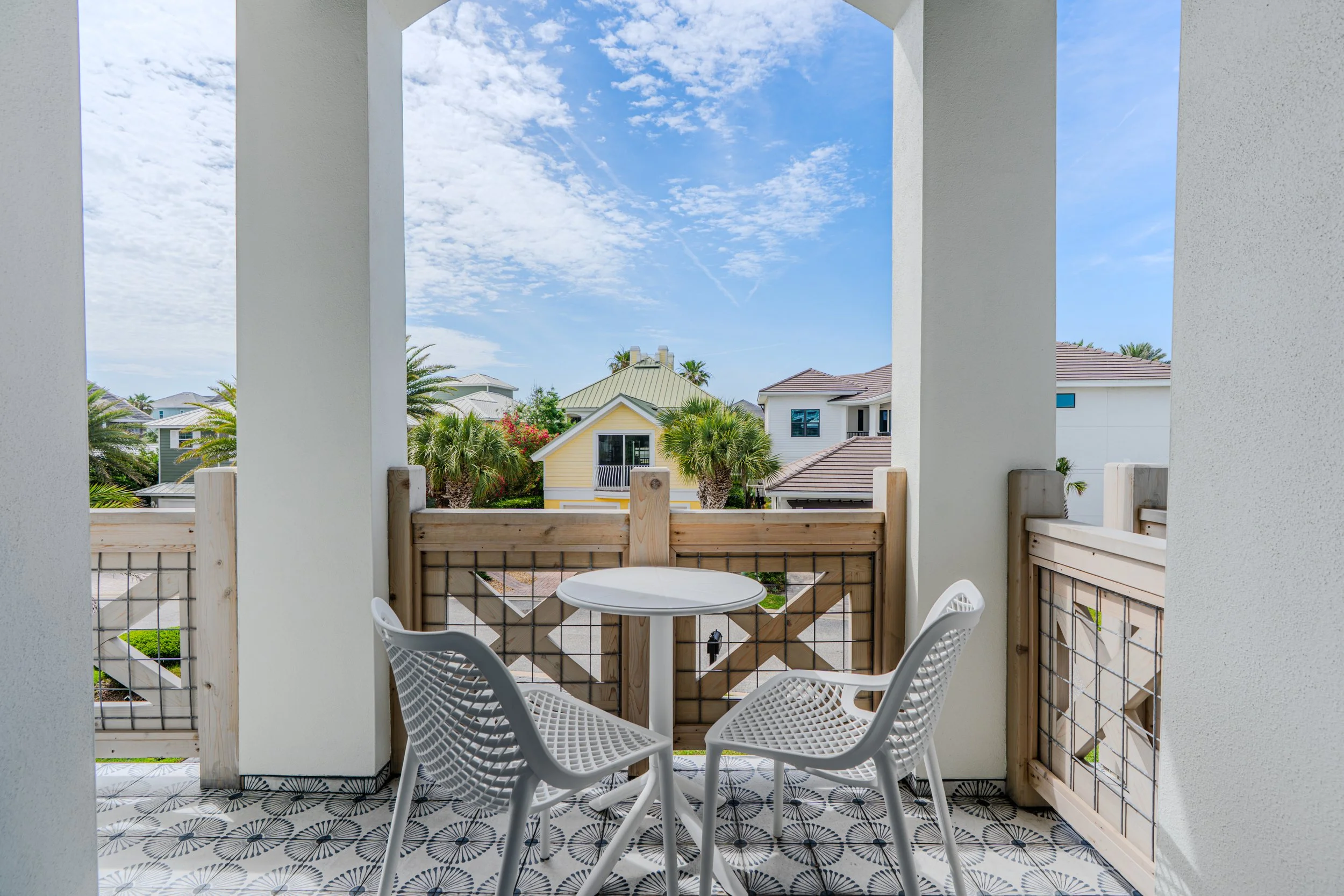 balcony 3.jpg