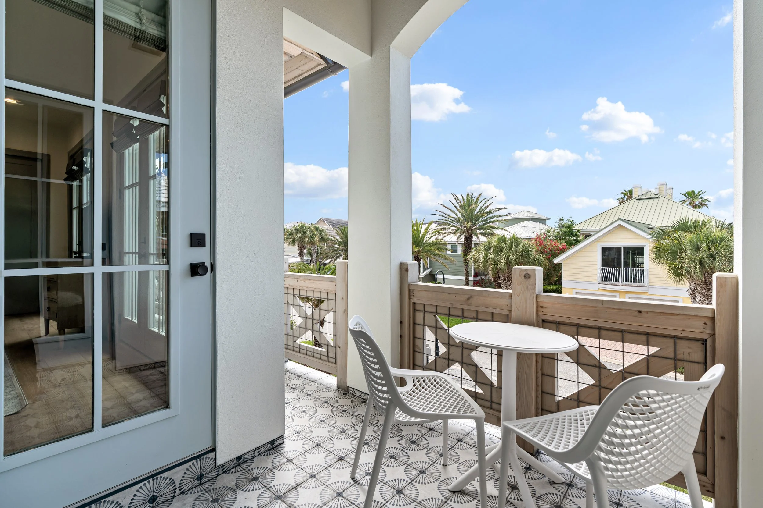 balcony 1.jpg