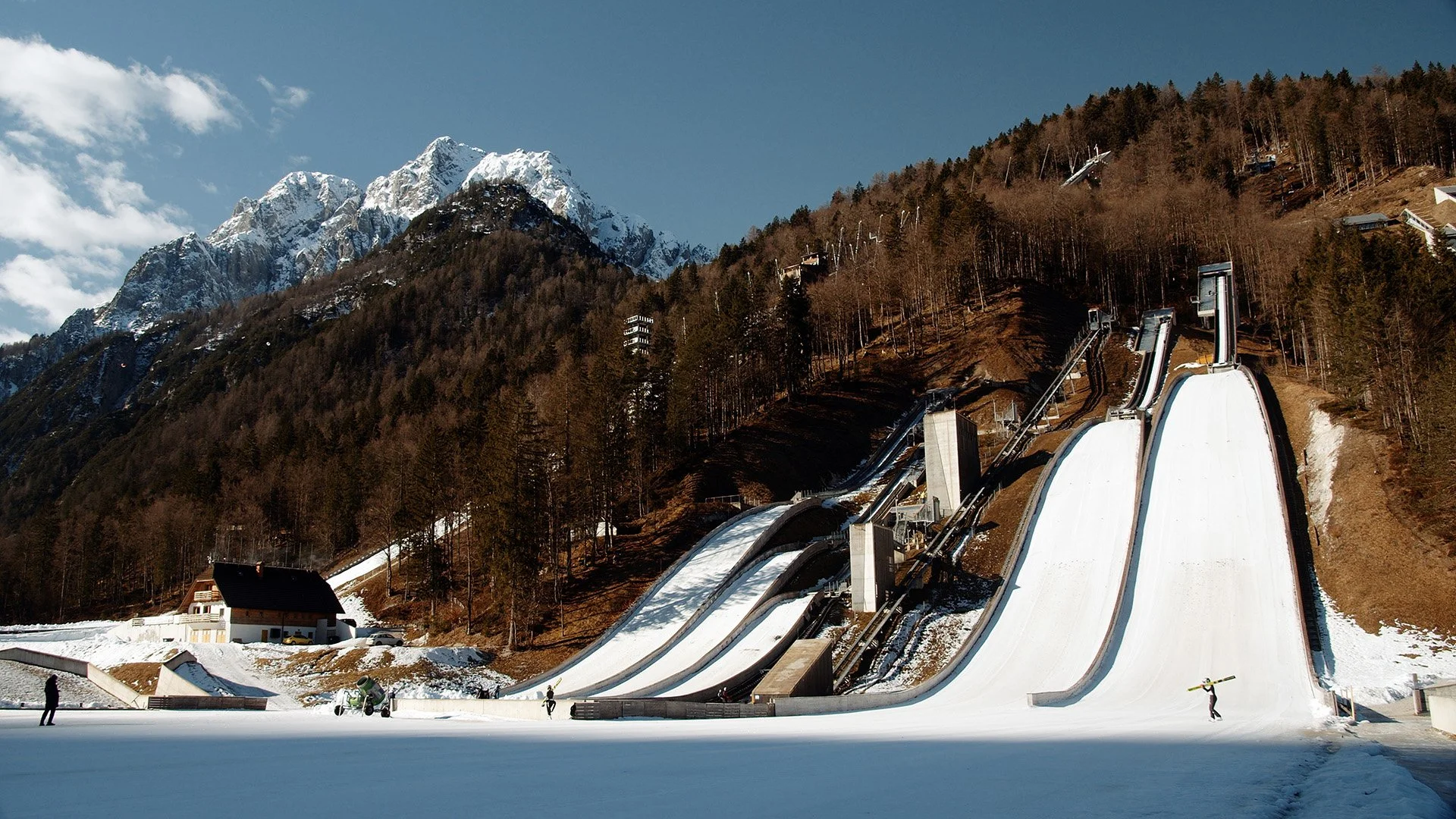 he_uhd_planica_camp_wide.jpg