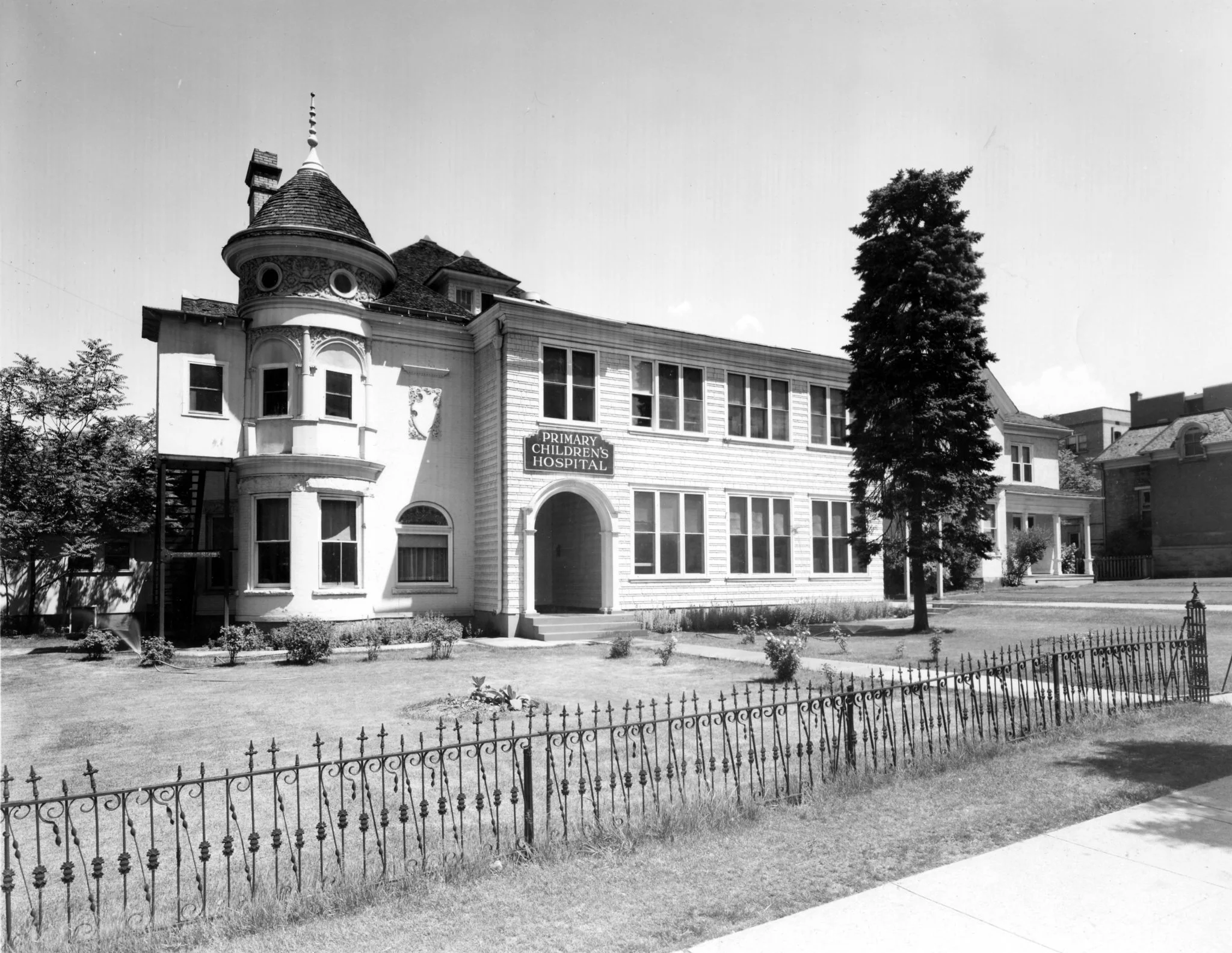 The original Primary Children's Hospital in the early 1900s.