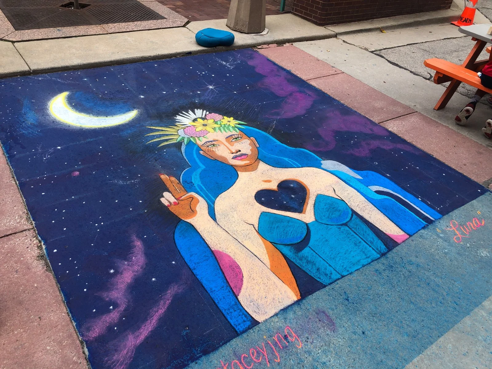 Moon_goddess_chalk.jpg