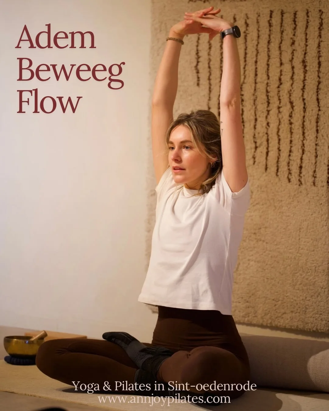 Vinyasa Yoga bij &amp;JOY 🤍

Een actieve yogales met vloeiende bewegingen op het ritme van je ademhaling. Geschikt voor alle niveaus, je volgt je eigen tempo binnen de flow.

Elke woensdag om 10:00
Om de week donderdag om 18:00

Nieuwsgierig? Stuur 
