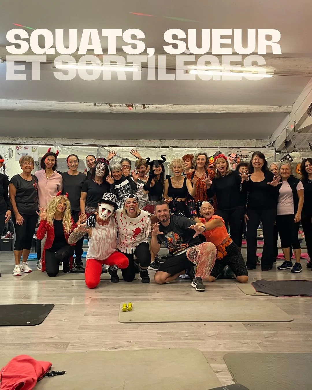 🎃💪 M&ecirc;me les monstres viennent transpirer chez nous !
Notre &eacute;quipe a enfil&eacute; ses costumes pour un cours collectif d&rsquo;Halloween&hellip; et oui, m&ecirc;me les vampires font des squats ! 🧛&zwj;♂️🧟&zwj;♀️

Chez 24h Fitness, on