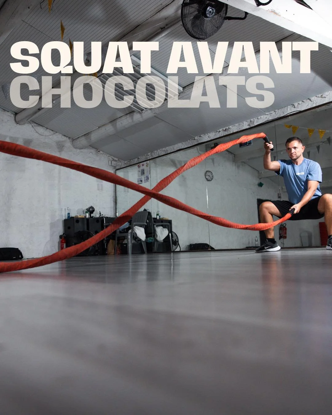 Squat avant chocolats&hellip; c&rsquo;est notre mantra officiel du mois de d&eacute;cembre ! 💪🍫 Parce qu&rsquo;on sait tr&egrave;s bien que les f&ecirc;tes arrivent avec leurs arm&eacute;es de truffes, b&ucirc;ches et papillotes, on vient pr&eacute
