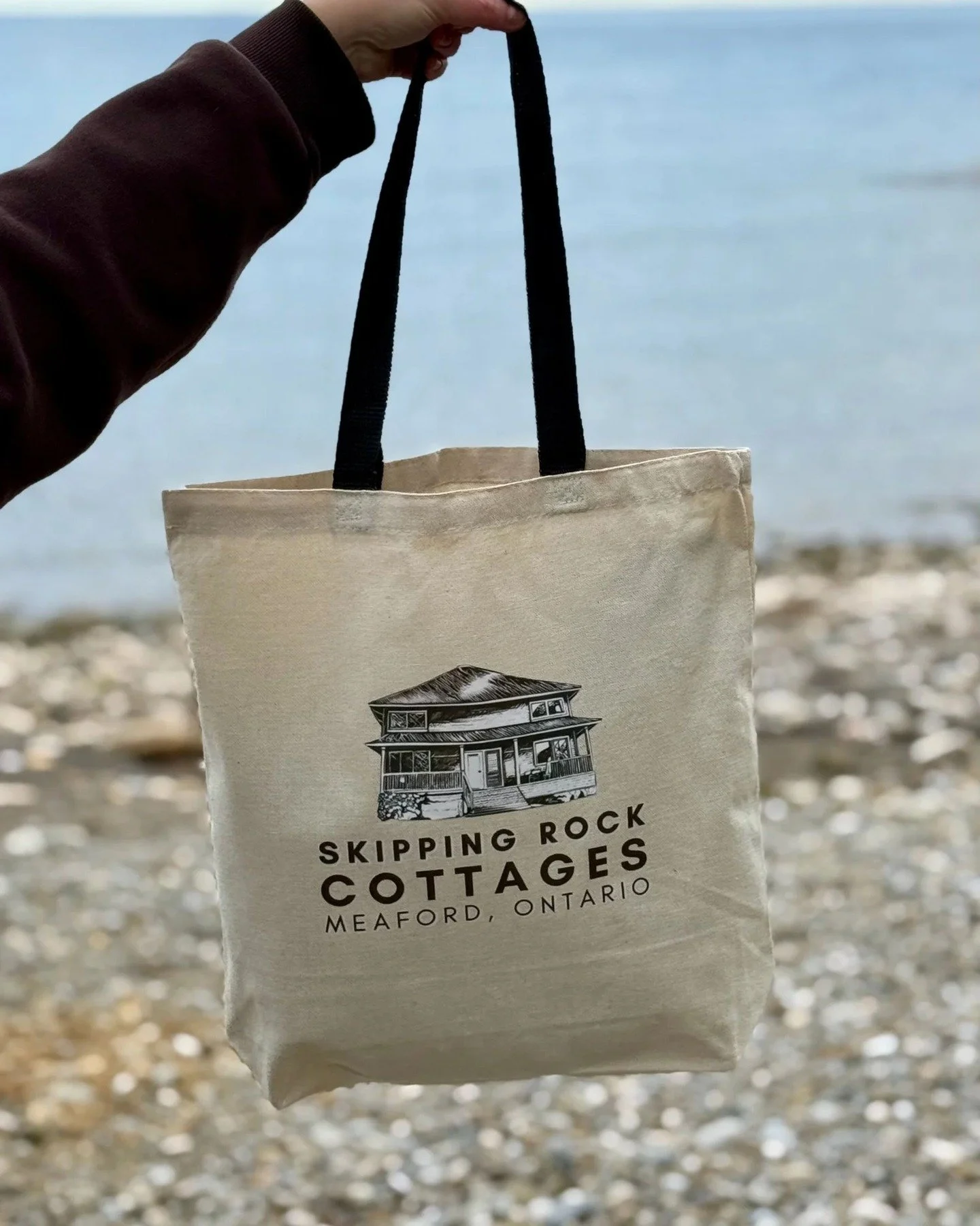 The #SkippingRockCottages shop is officially live 🛍️

Two of our favourite pieces are ready to come with you wherever your next adventure takes you &mdash; whether that&rsquo;s a weekend at the cottage, a trip to the market, or a day by the water.


