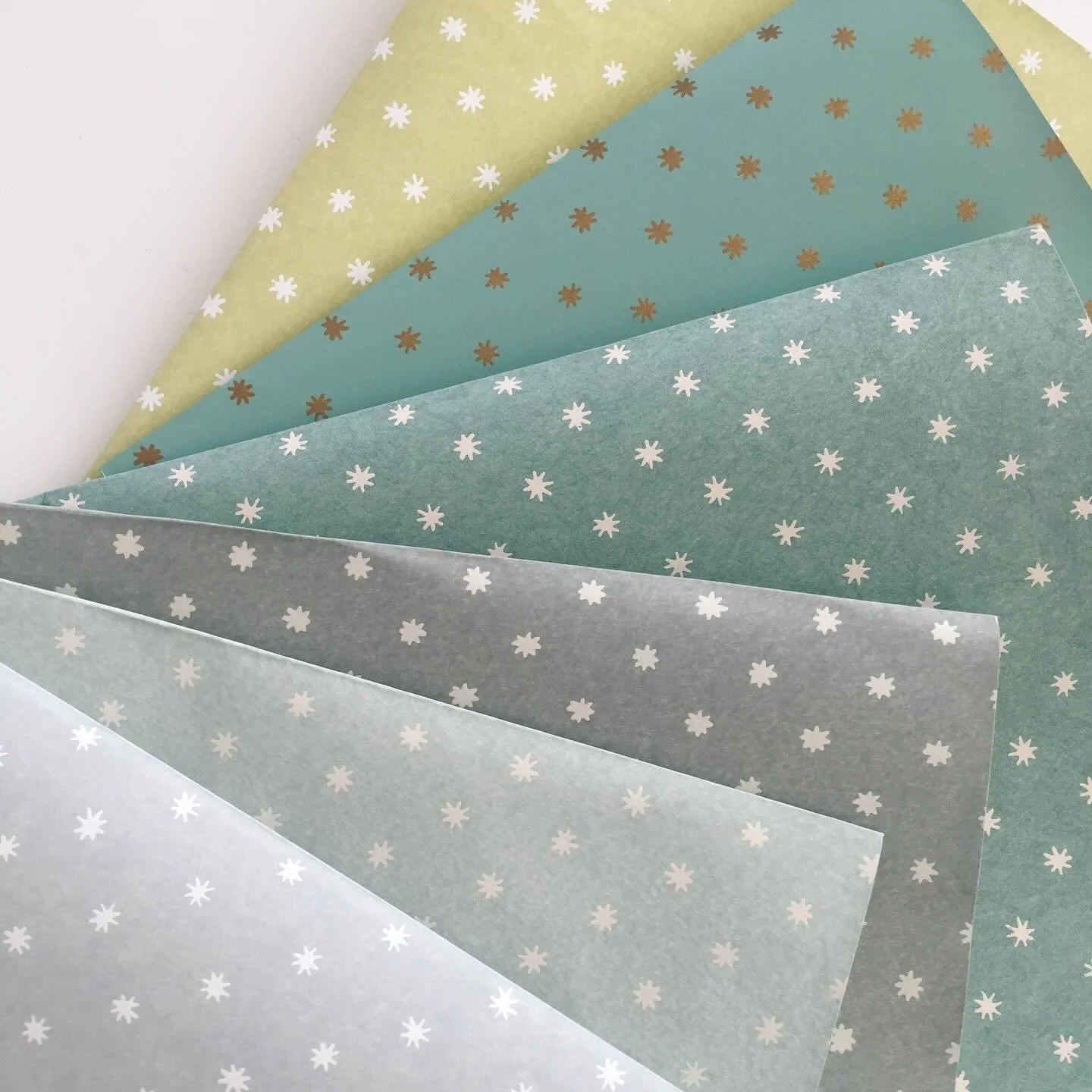 Dreamy blue tones with the sweetest star detail. A soft, whimsical backdrop for a kid&rsquo;s room designed to feel timeless. 💙

#KidsRoomDesign #TimelessInteriors #WallpaperLove #BayAreaInteriorDesign #WhimsicalDesign