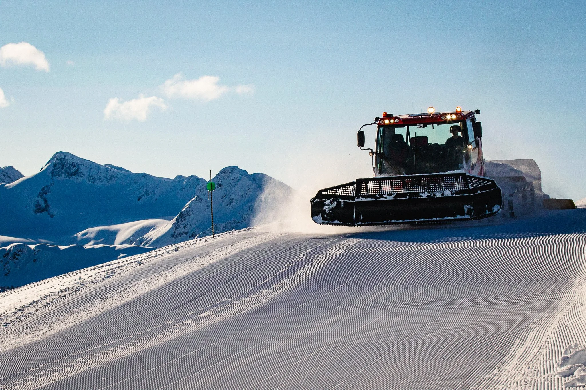 Avalanche Canada logo with stylized snow and mountain design