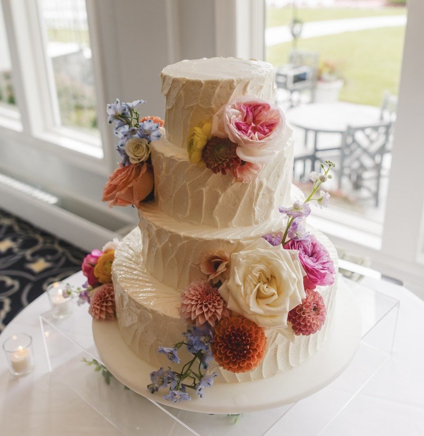 Garden Inspired Wedding 
Brightly colored lush garden florals 