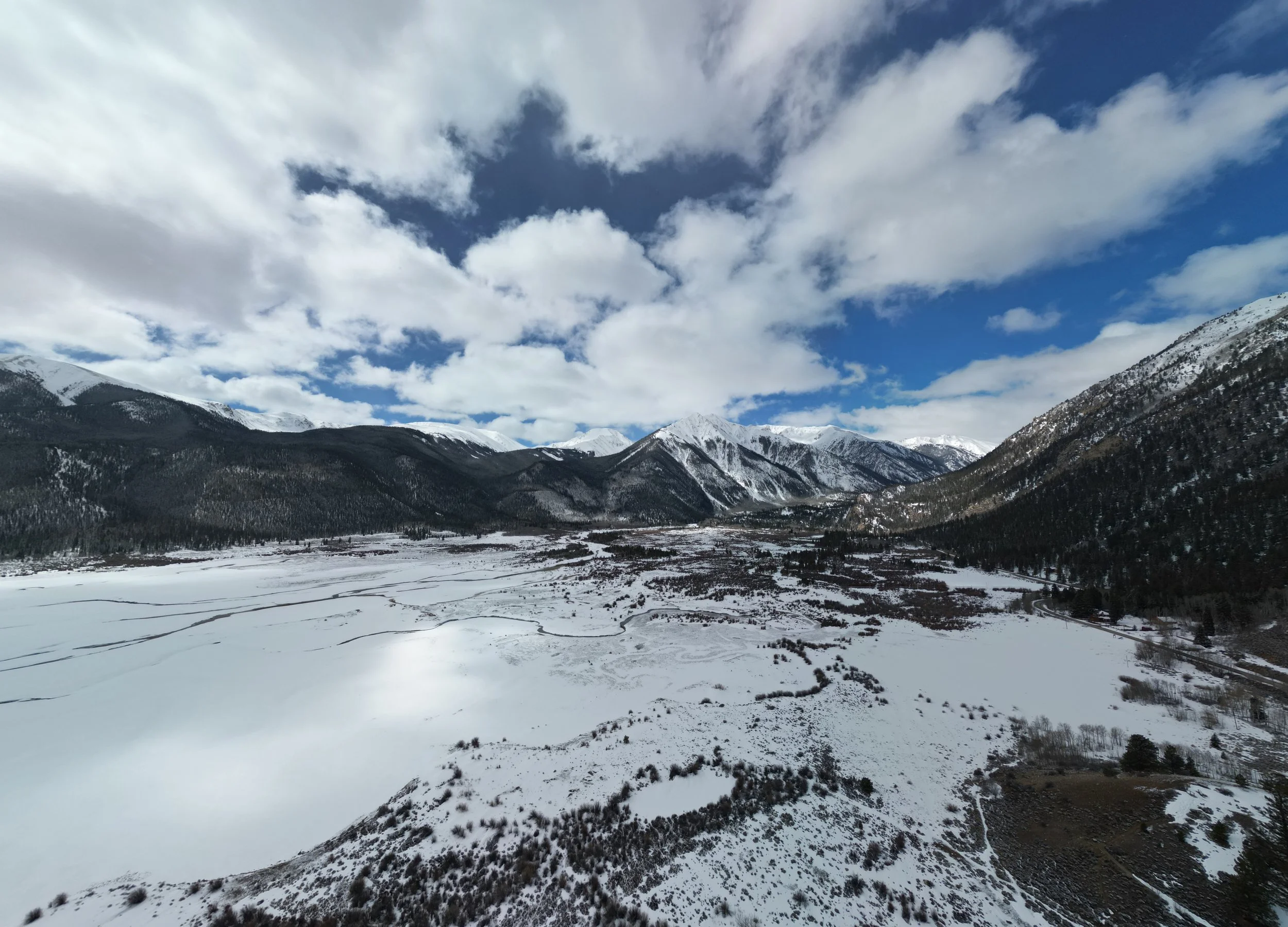 202404.01.Mini3.RockiesVacation.TwinLakes.Pano (2).JPG