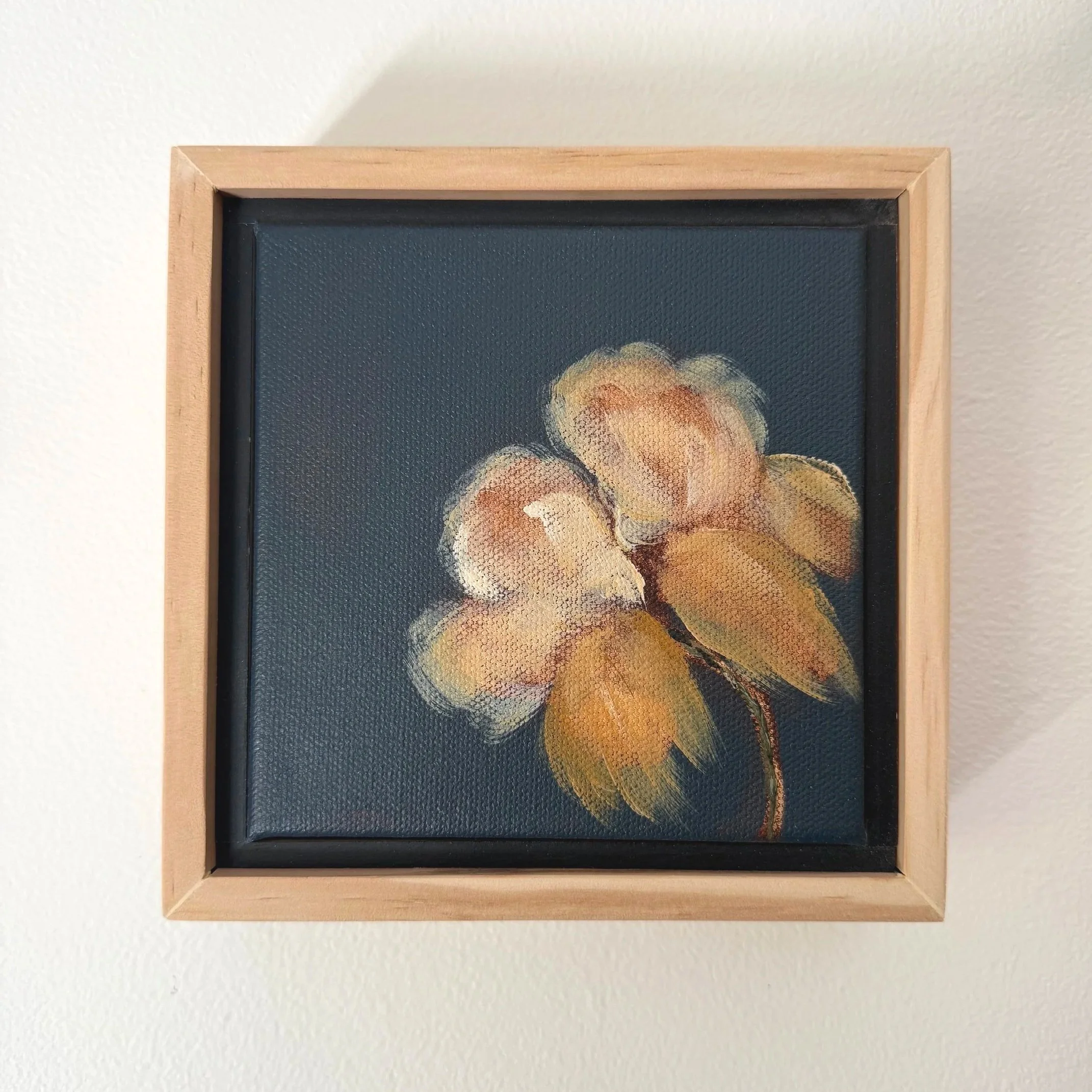 FayeYellowGoldenIrisFlowerContemporaryFloralPaintingSarahMorrisonAbstractArtRichmondVirginiaPainterArtist.jpg