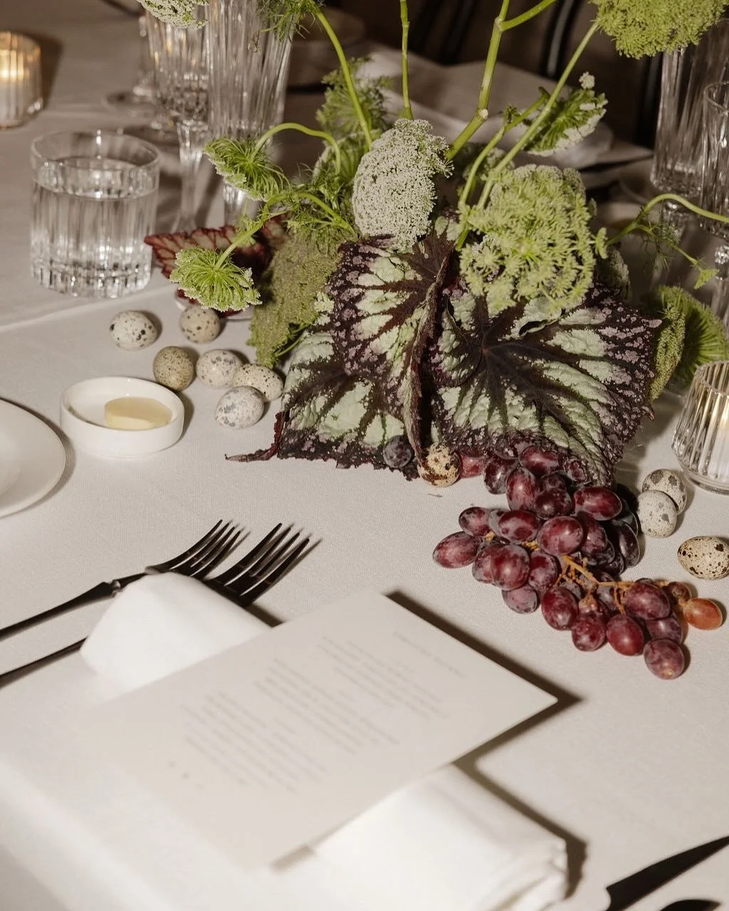 Intricate floral and verge styling with @bloodwoodbotanica 
A raw juxtaposition against the paired back aesthetic.