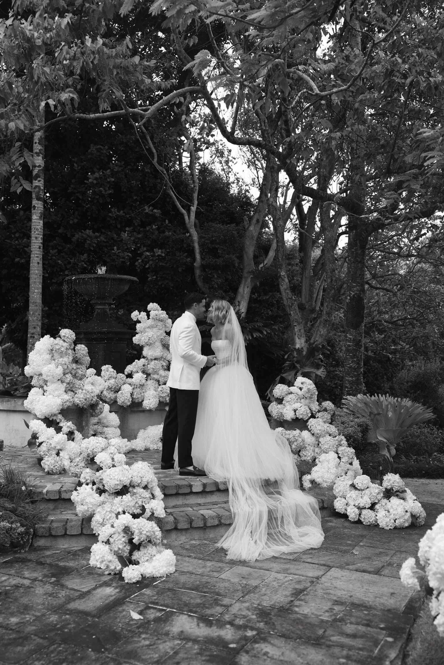 DanielleandLuke(b&w)-74 2.JPG