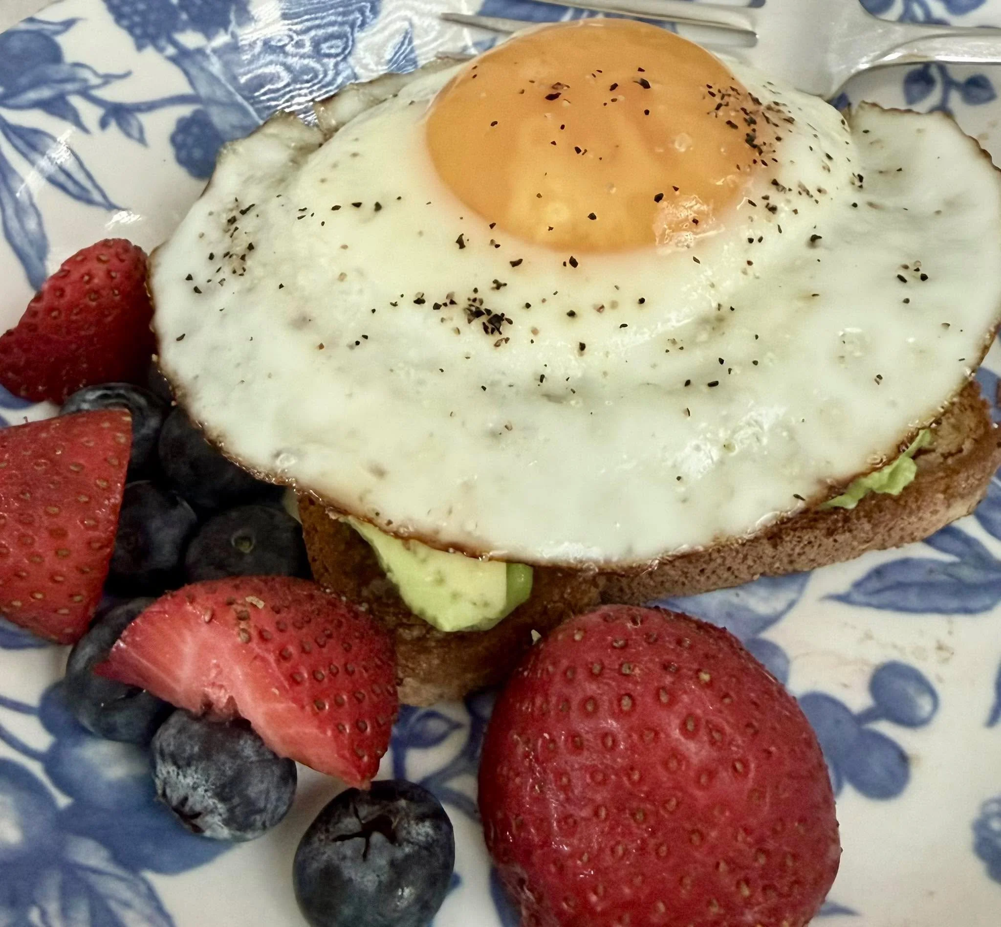 Starting the day with what feeds me well: 
His presence&hellip; and something simple on my plate. 🤍