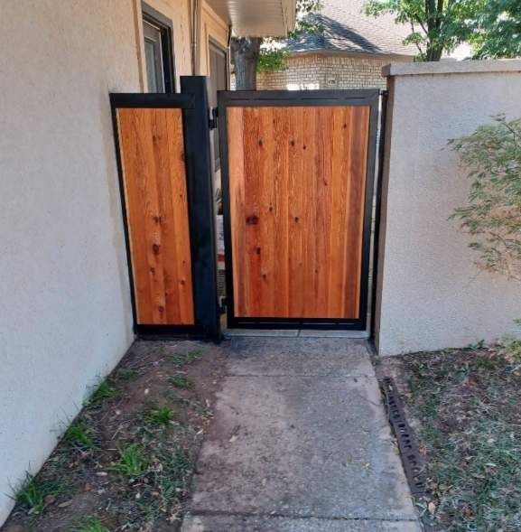 Side Gate.PNG