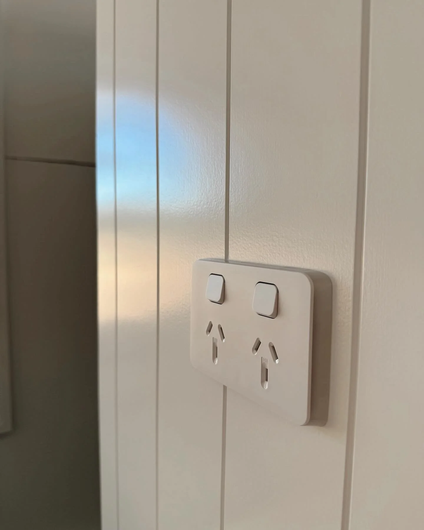 We focus on the finer details of every project, providing thoughtful solutions that are both functional yet visually impressive. Choosing the perfect style light switch that enhances your design every time!