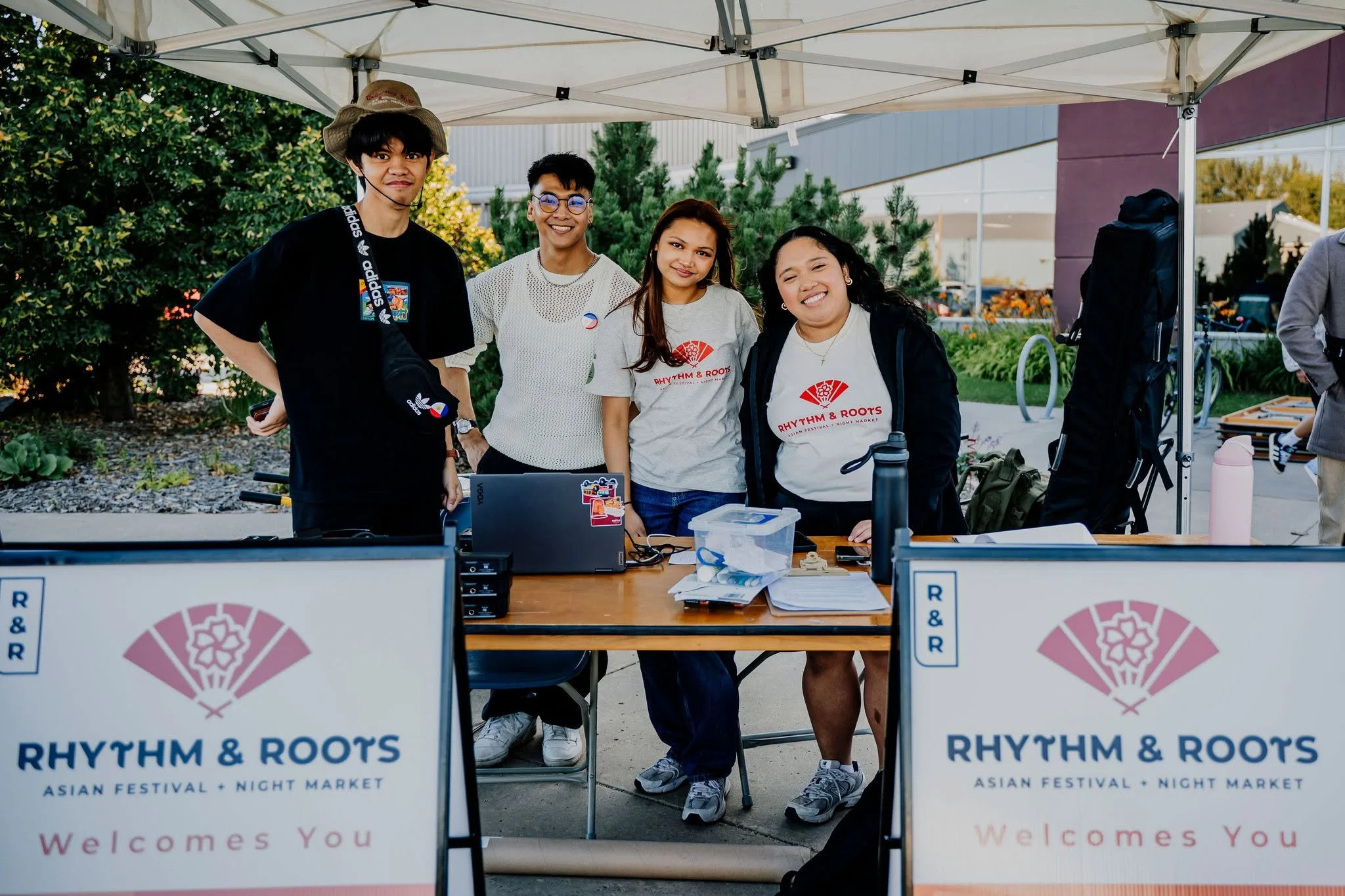 VOLUNTEEERS.jpg