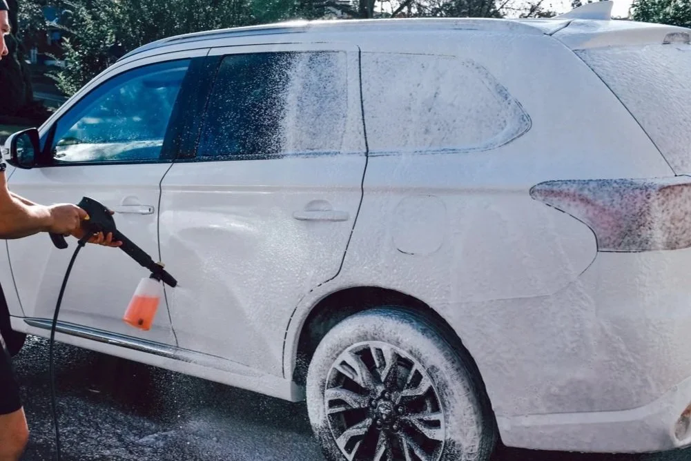 Basic car grooming exterior and interior clean – mobile car detailing Whangaparaoa