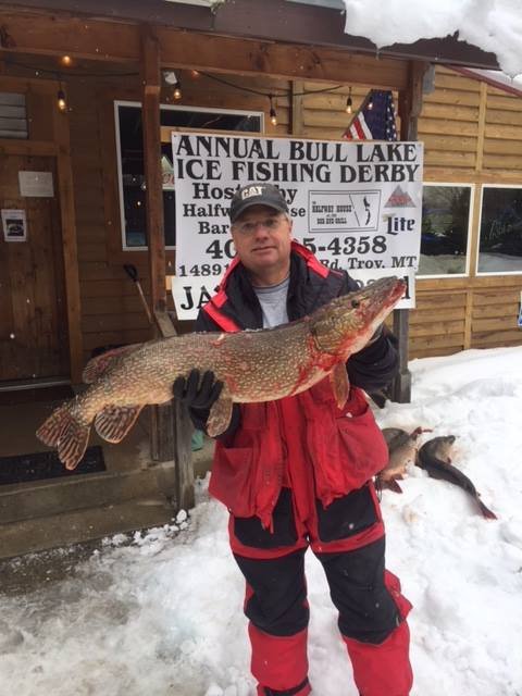 Annual Ice Fishing Contest At Bull Lake
