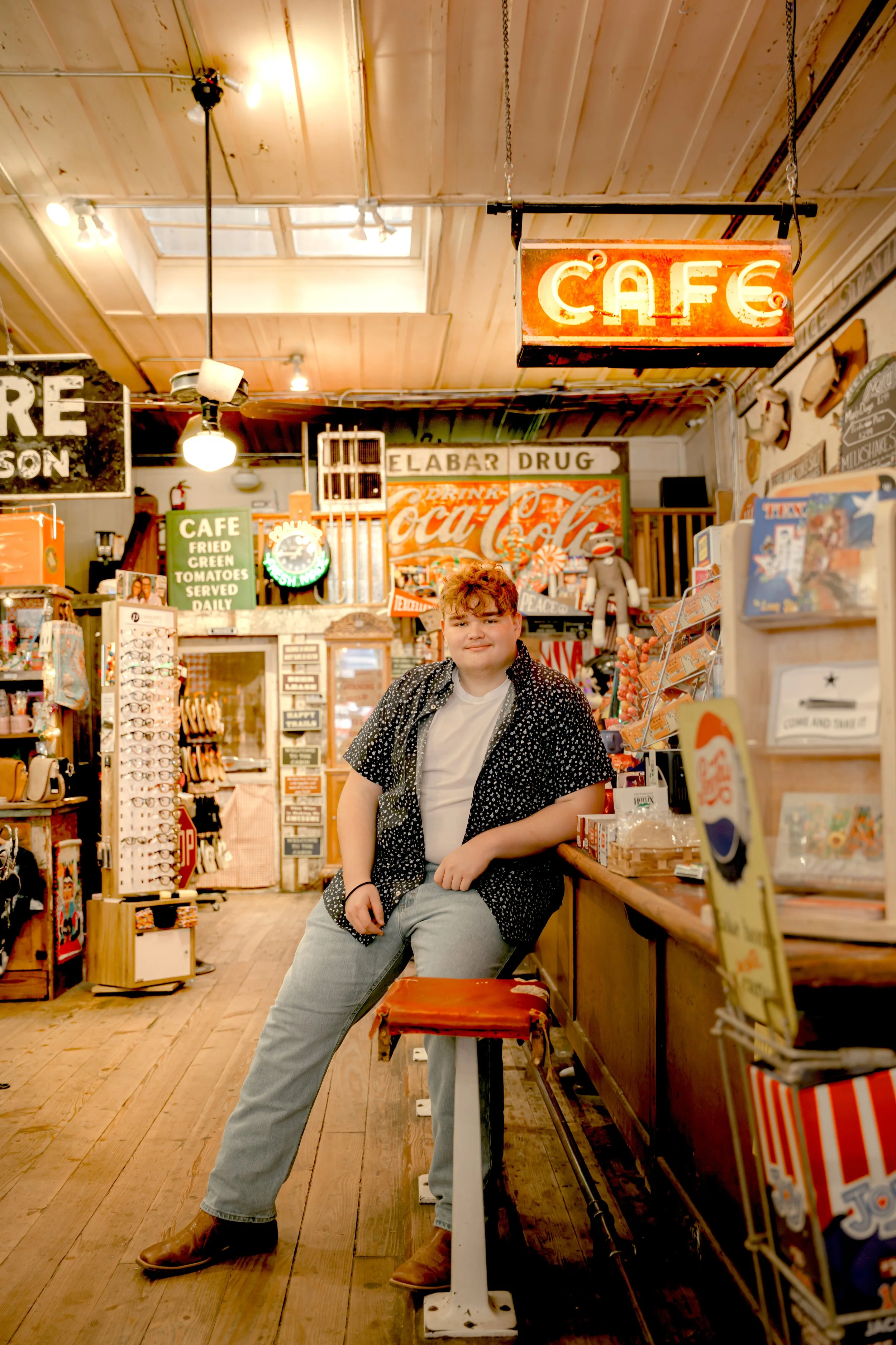 2-silverlightvisions-photoandfilm-senior-photos-historical-downtown-jefferson-texas-levi.jpg