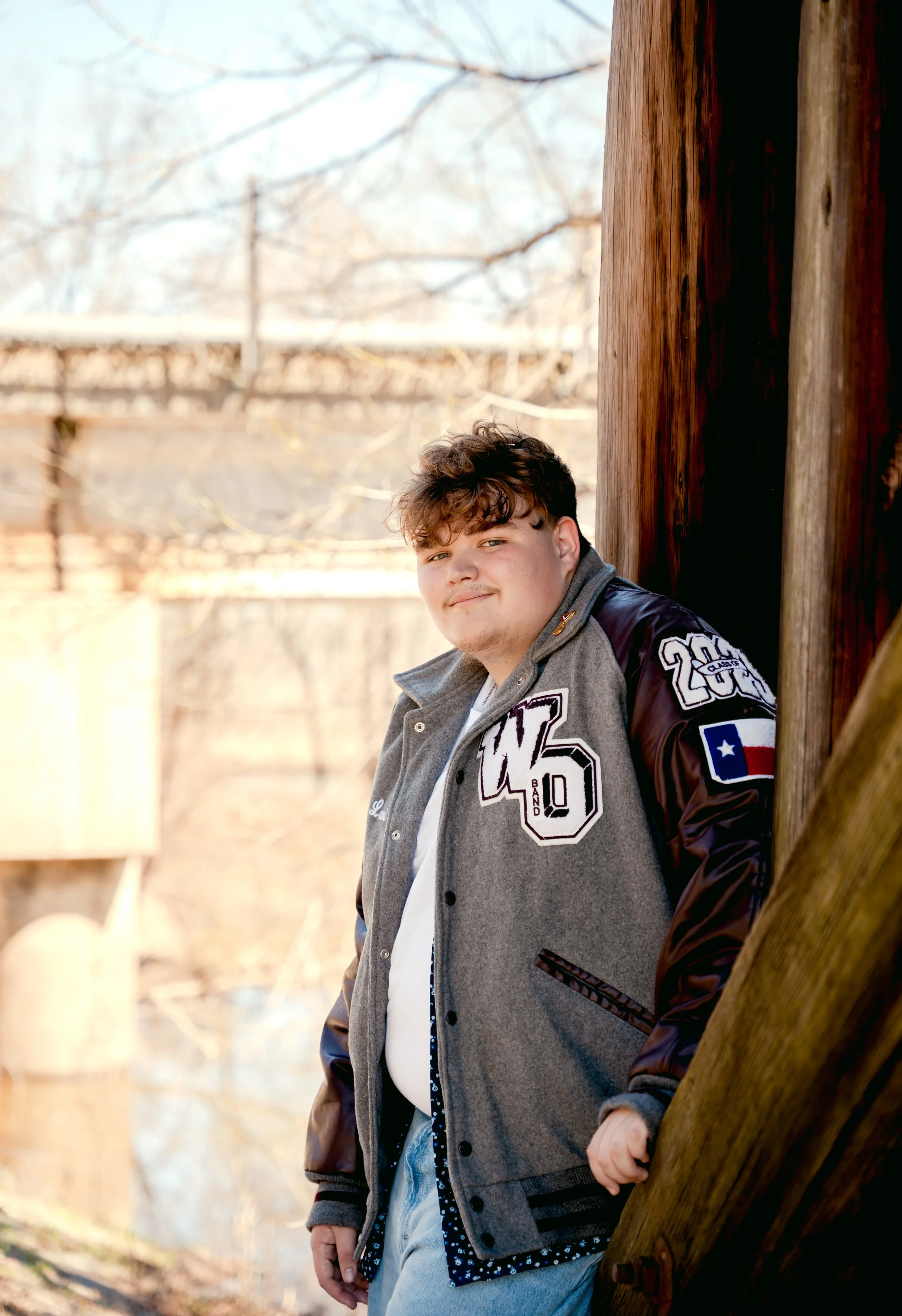 33-silverlightvisions-photoandfilm-senior-photos-historical-downtown-jefferson-texas-levi.jpg