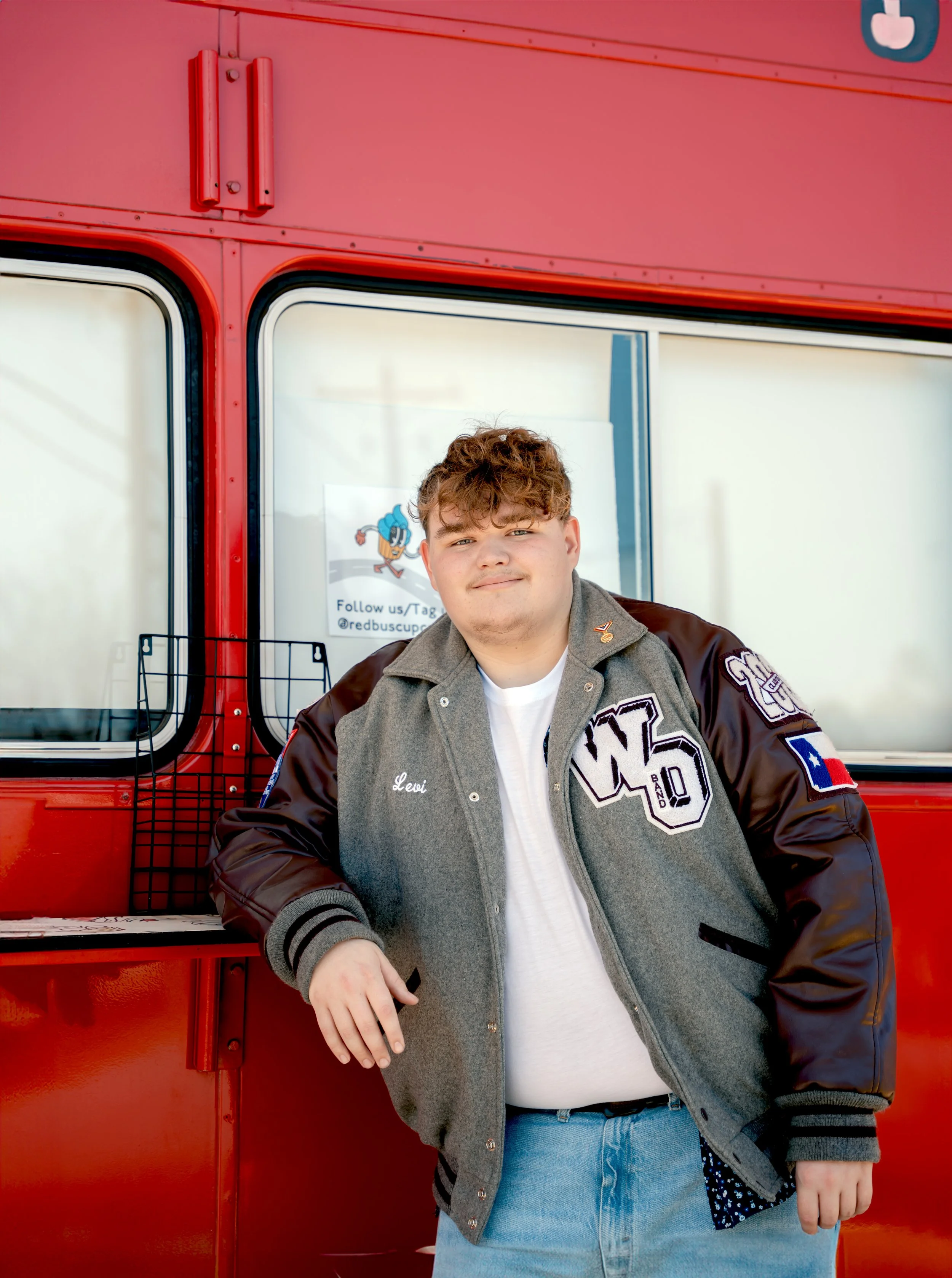 27-silverlightvisions-photoandfilm-senior-photos-historical-downtown-jefferson-texas-levi.jpg