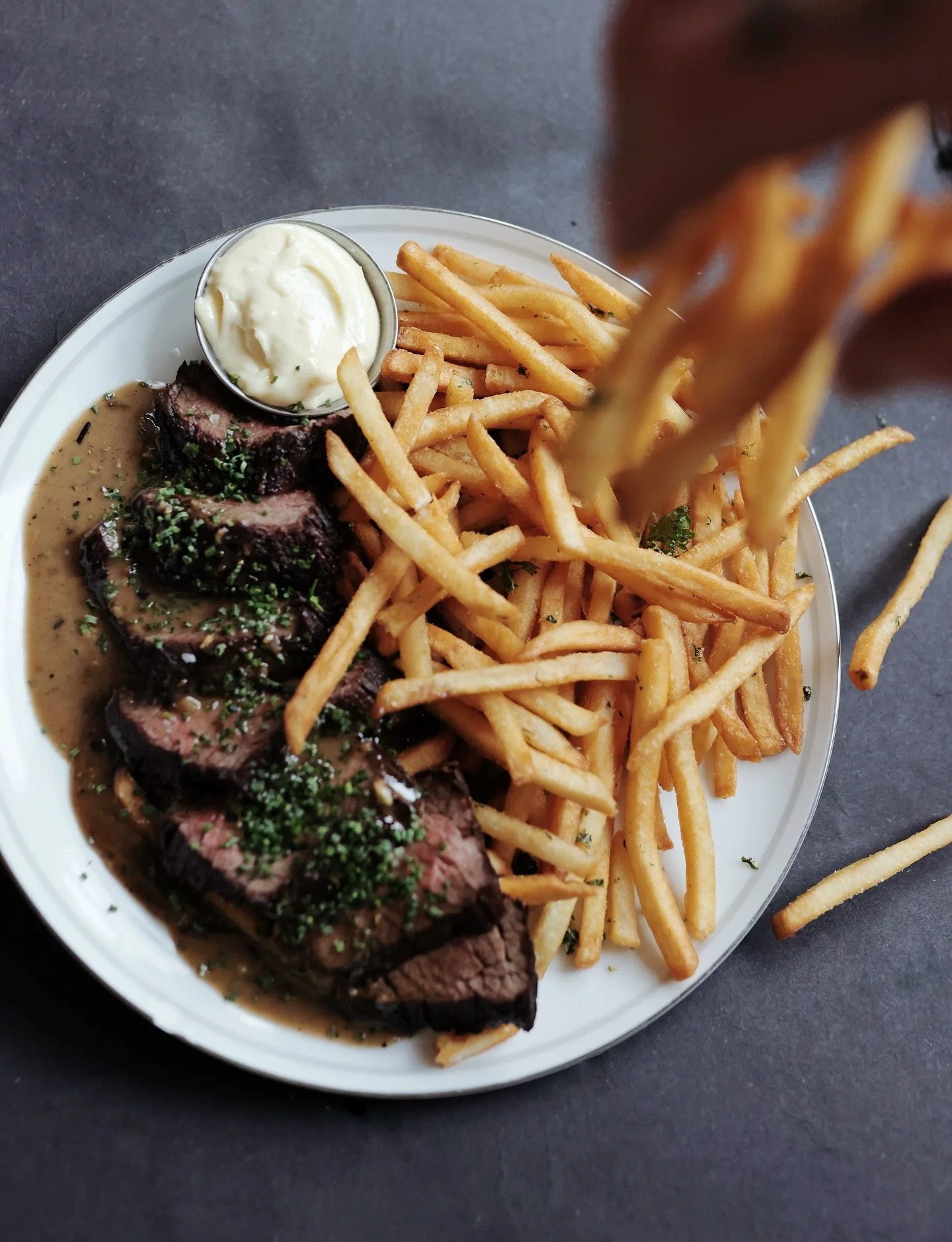 The Bavette&hellip; a fancy name for the best cut of steak. And who doesn&rsquo;t love a pile of fries? 🍟 

We are open today from 4-9 with happy hour from 4-6. We have lots of new treats on the menu. It&rsquo;s squash and mushroom season baby! Come