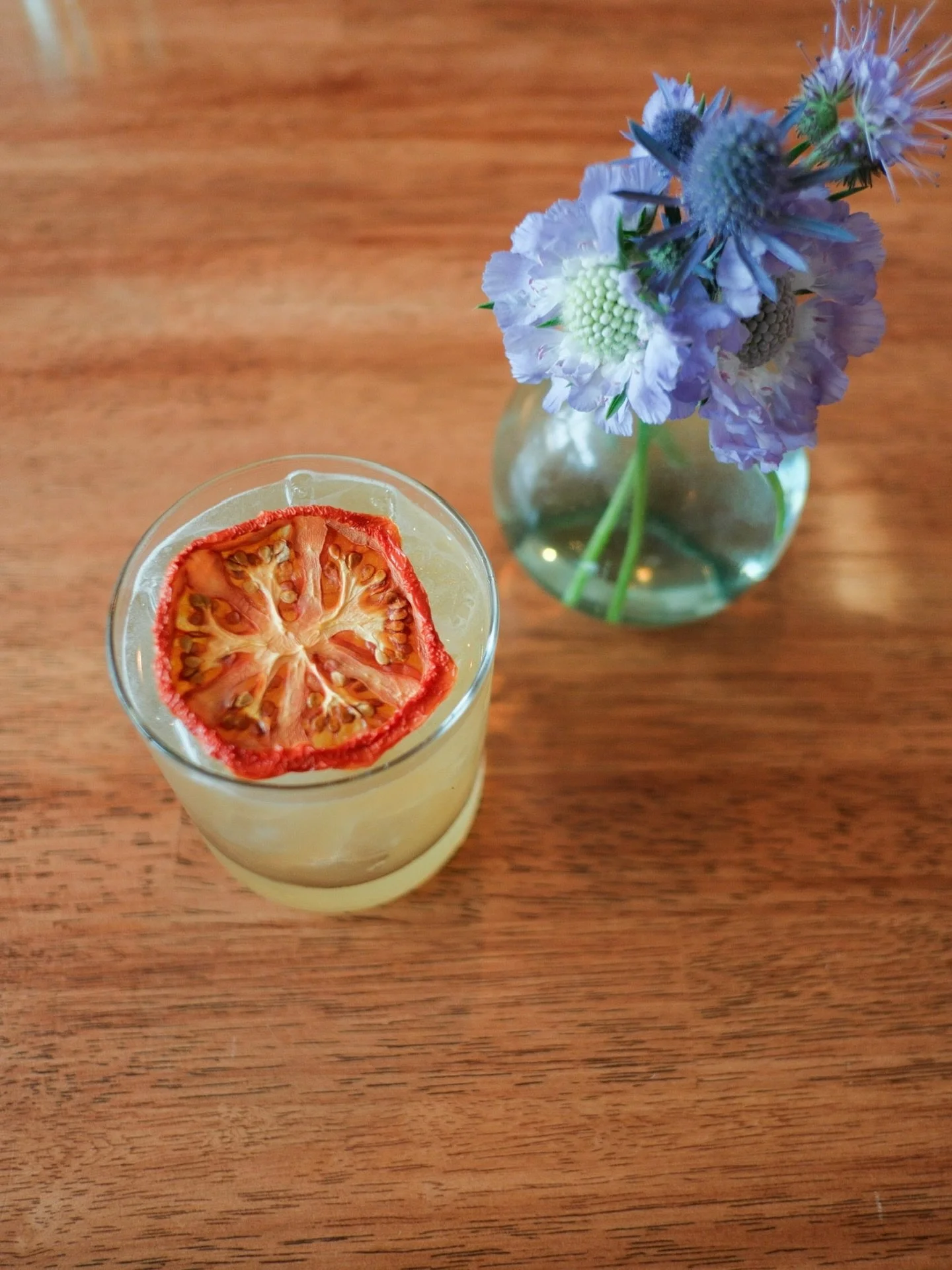 It&rsquo;s Wednesday which means happy hour! Come see us today, open 4-9! 

📸 @thefoxes 

#bellingham #bellinghamexperience #happyhour #pnweats