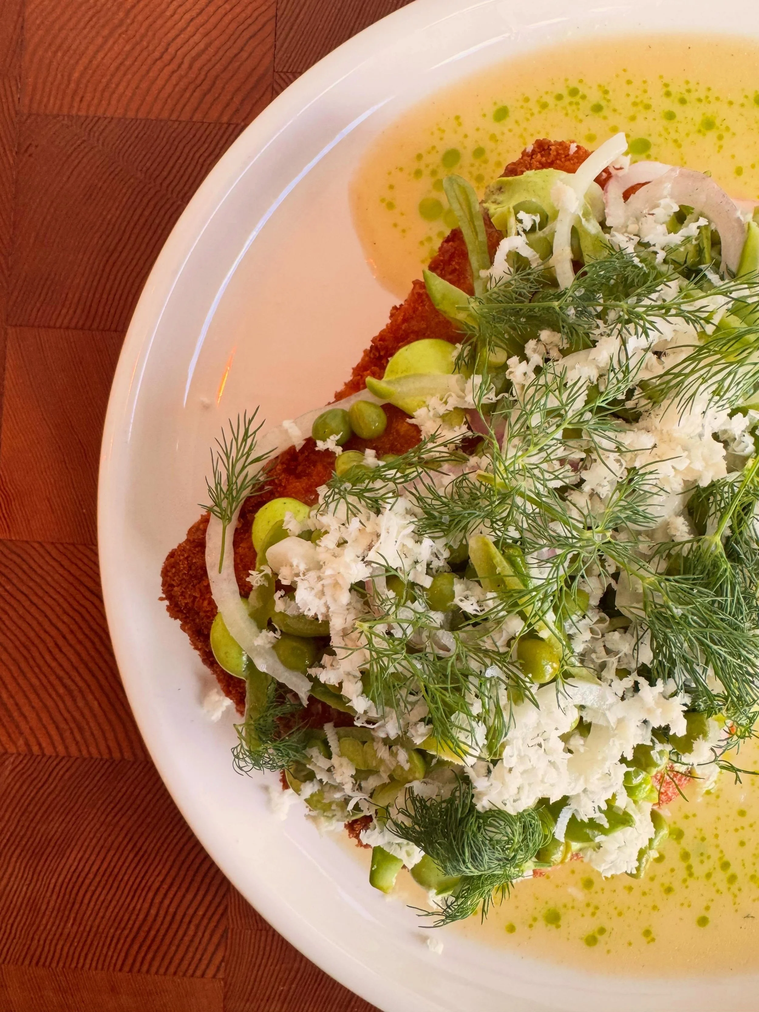 HAPPY THURSDAY! 🔥

SKATE WING

crispy skate wing, english peas, snap peas, spring onion, green goddess, horseradish

Skate is a member of the ray family and closely related to sharks. It is a very common by-catch of the commercial fishing industry. 