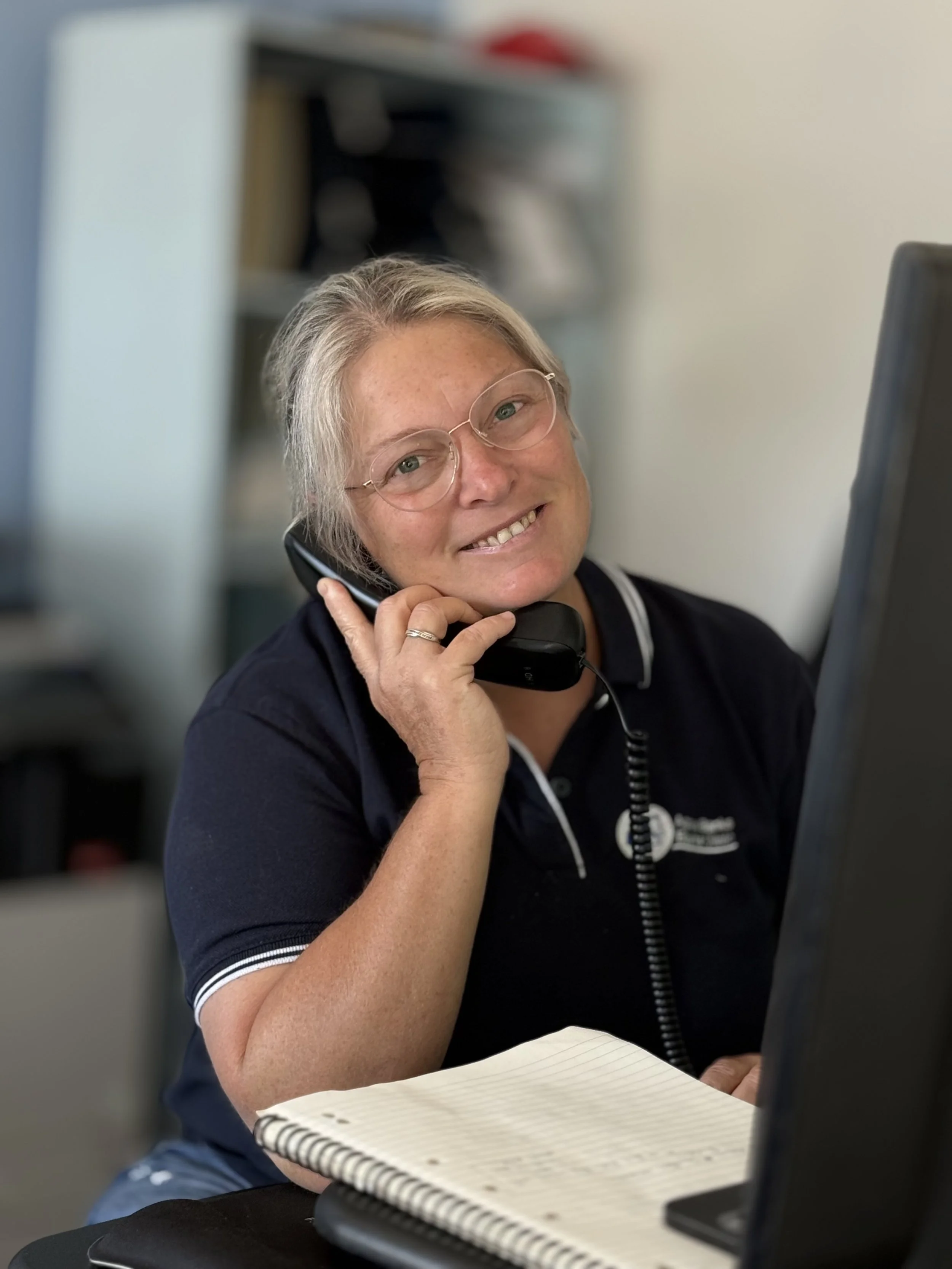 Friendly, help, reception, telephone, agnes banks, horses