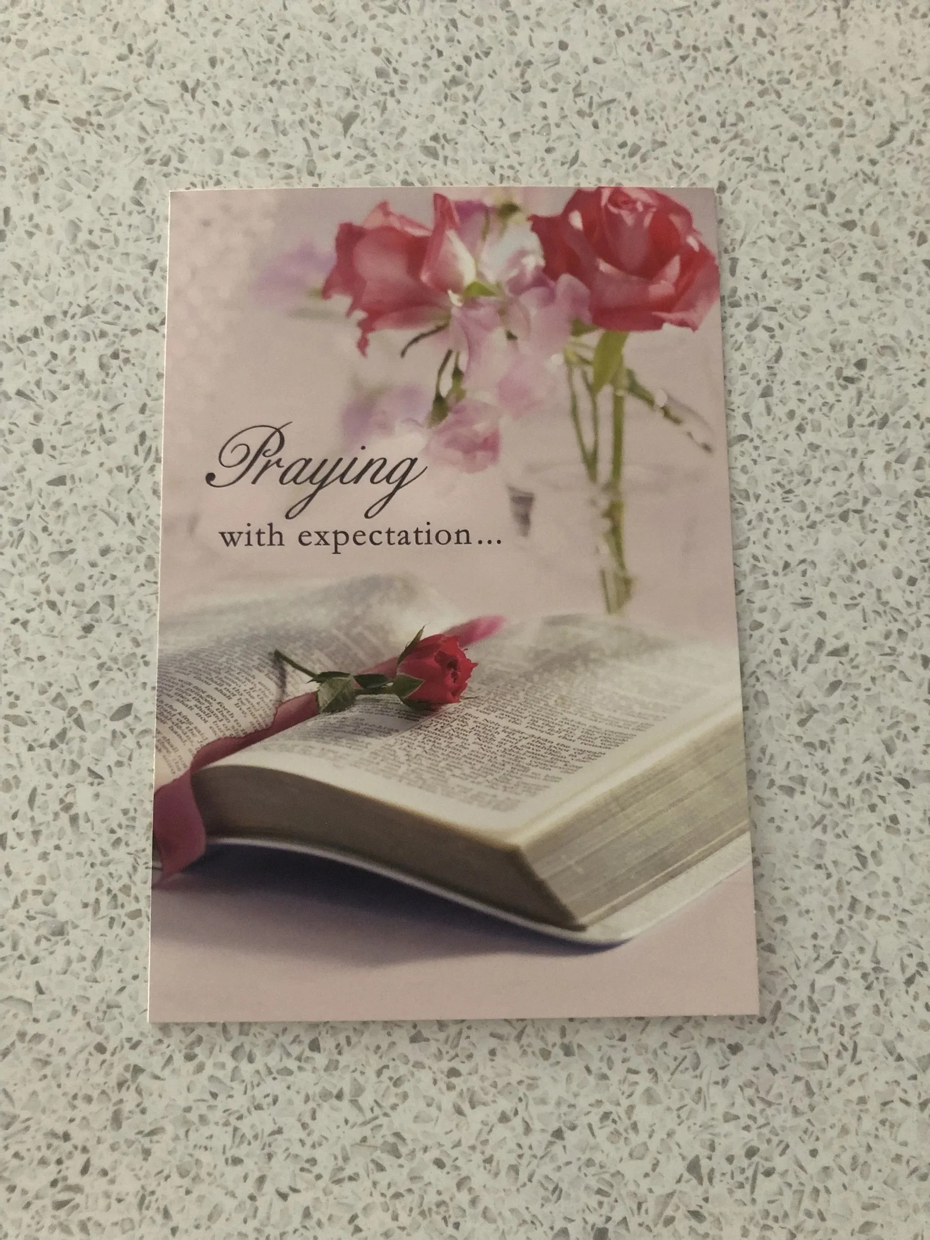 "Praying with Expectation" Dayspring Card