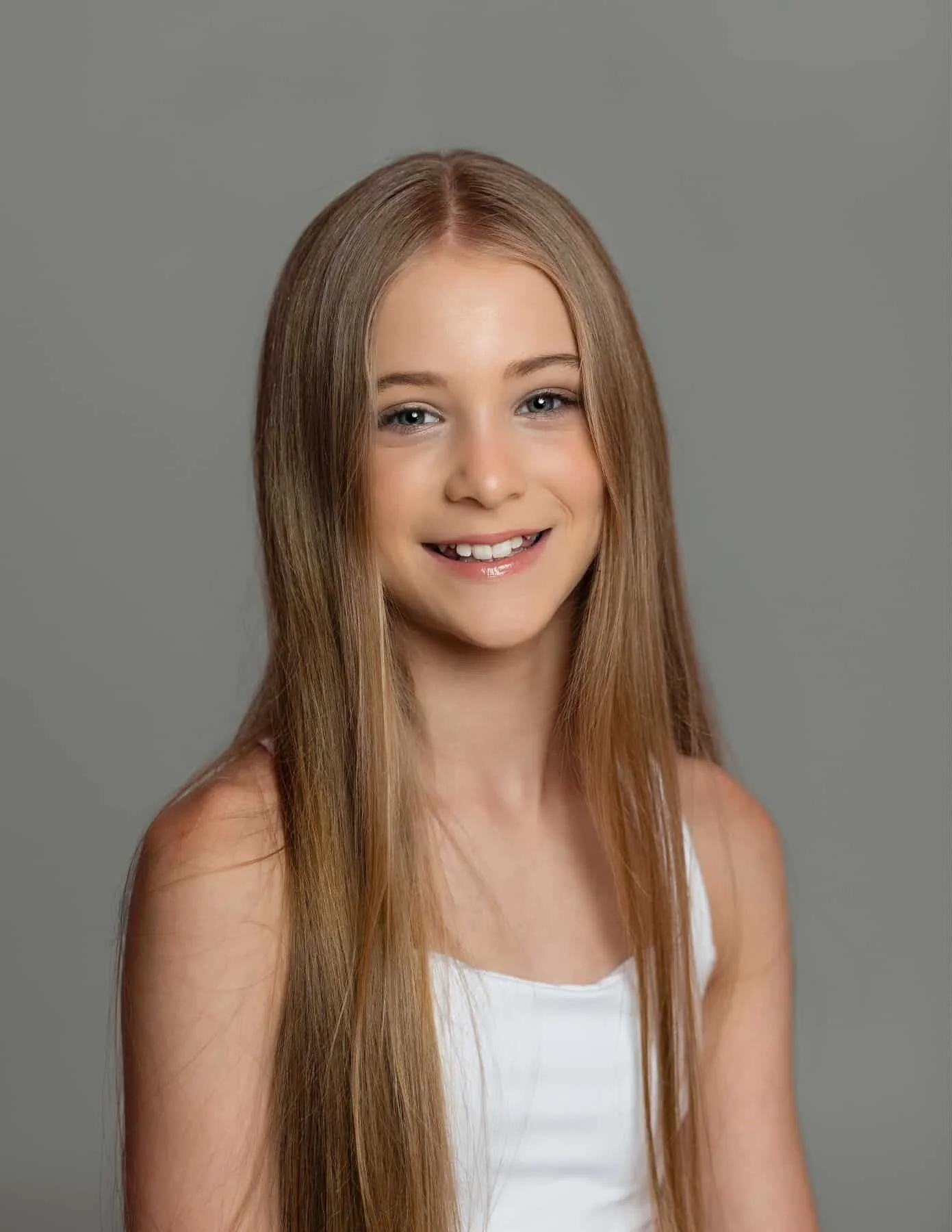 Scarlett headshot.JPG