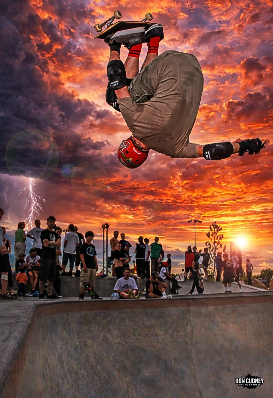 MikeMcGill_McTwist_sky&lightning copy.webp