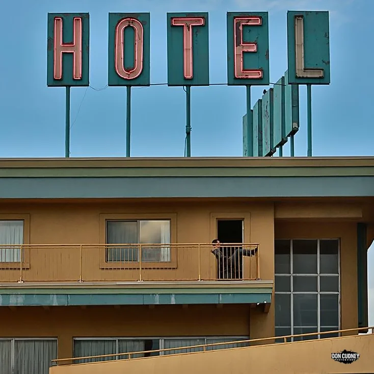 hotel_balcony copy.webp