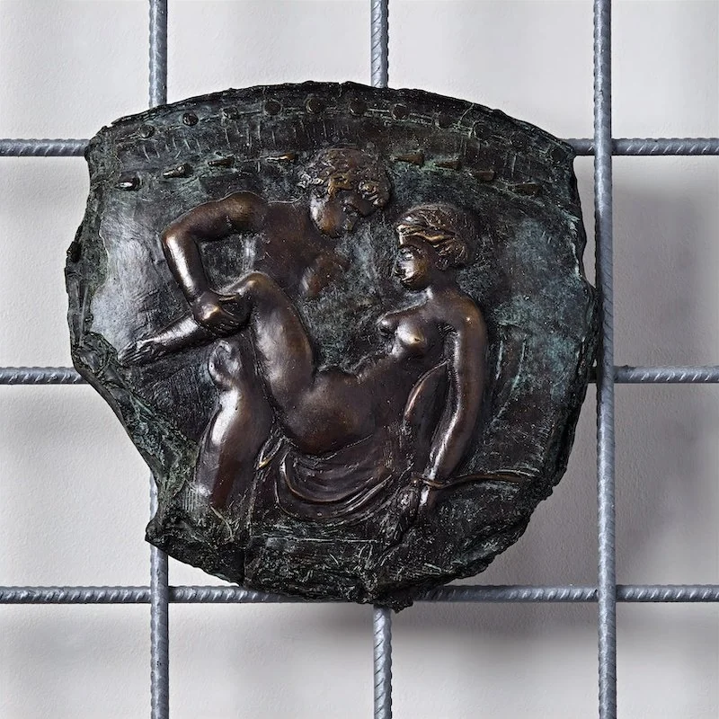 LOVERS. Bronze.  250 x 250