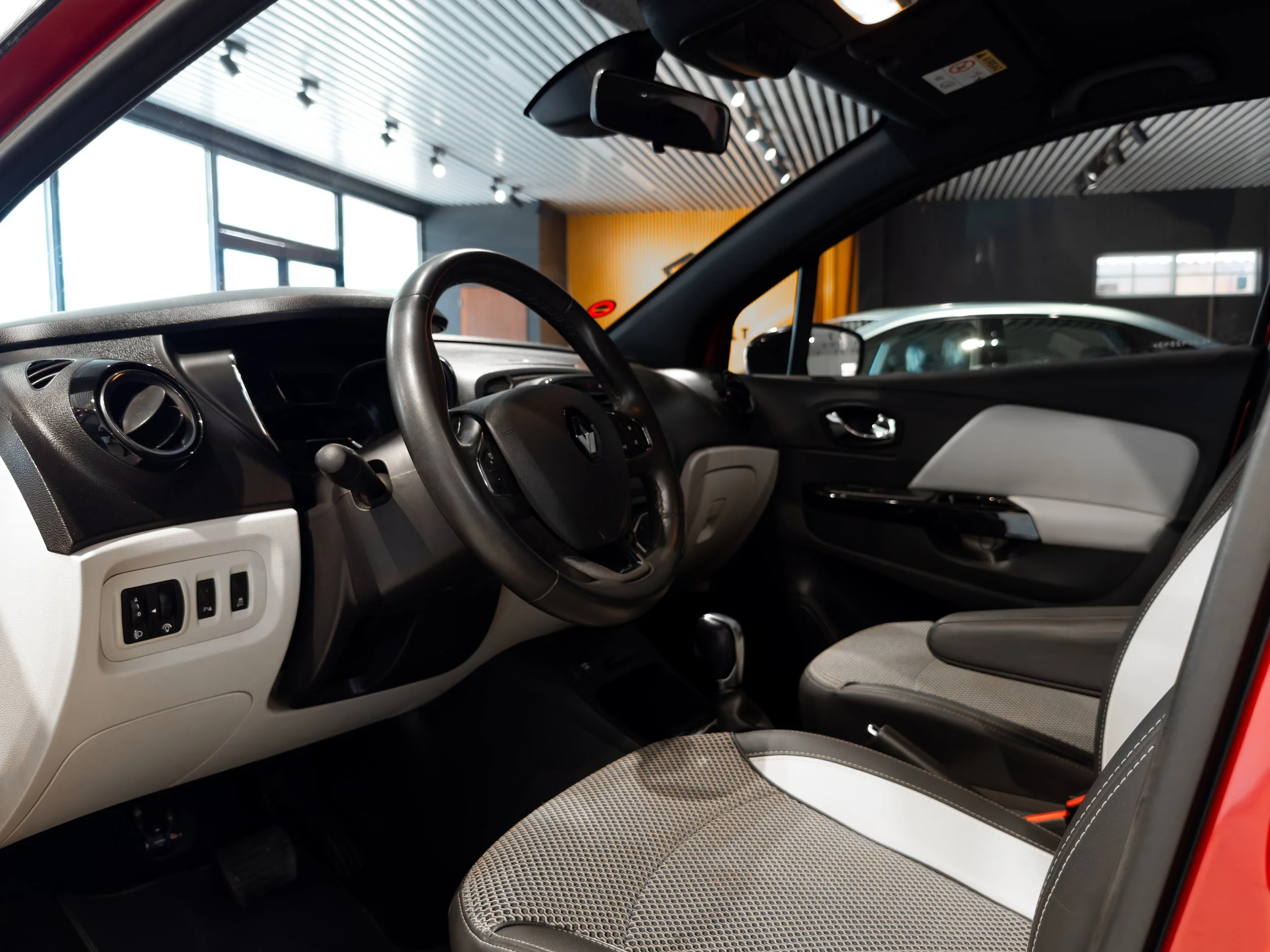 MRZ-Superbolt_Renault-08122025-21.jpg