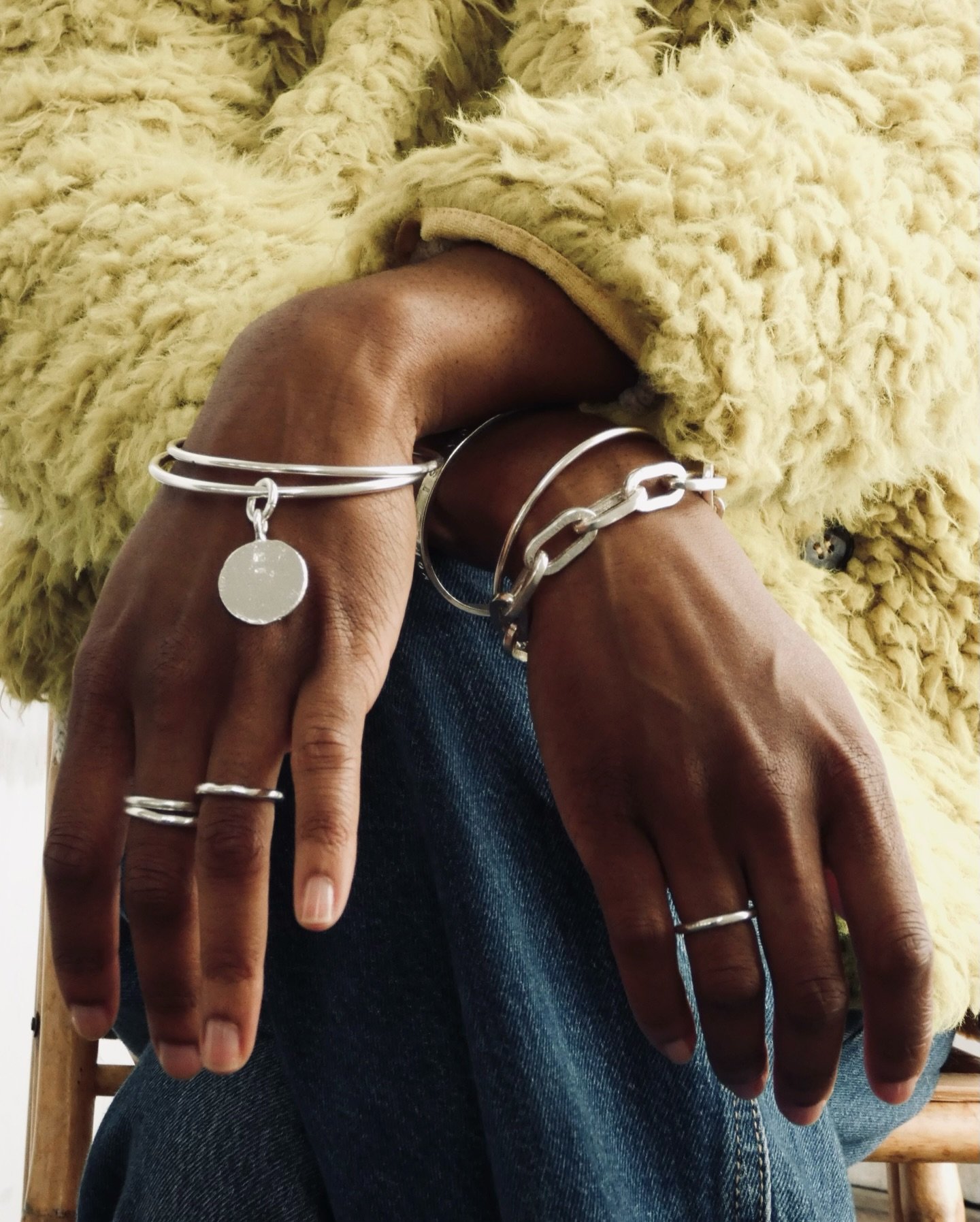 Winter layers: Designed, crafted, and loved every day. 

Handcrafted silver jewelry designed for everyday wear, season after season.

#winterlayers
#everydayjewelry
#handcraftedjewelry
#slowstyle
#apr&egrave;s