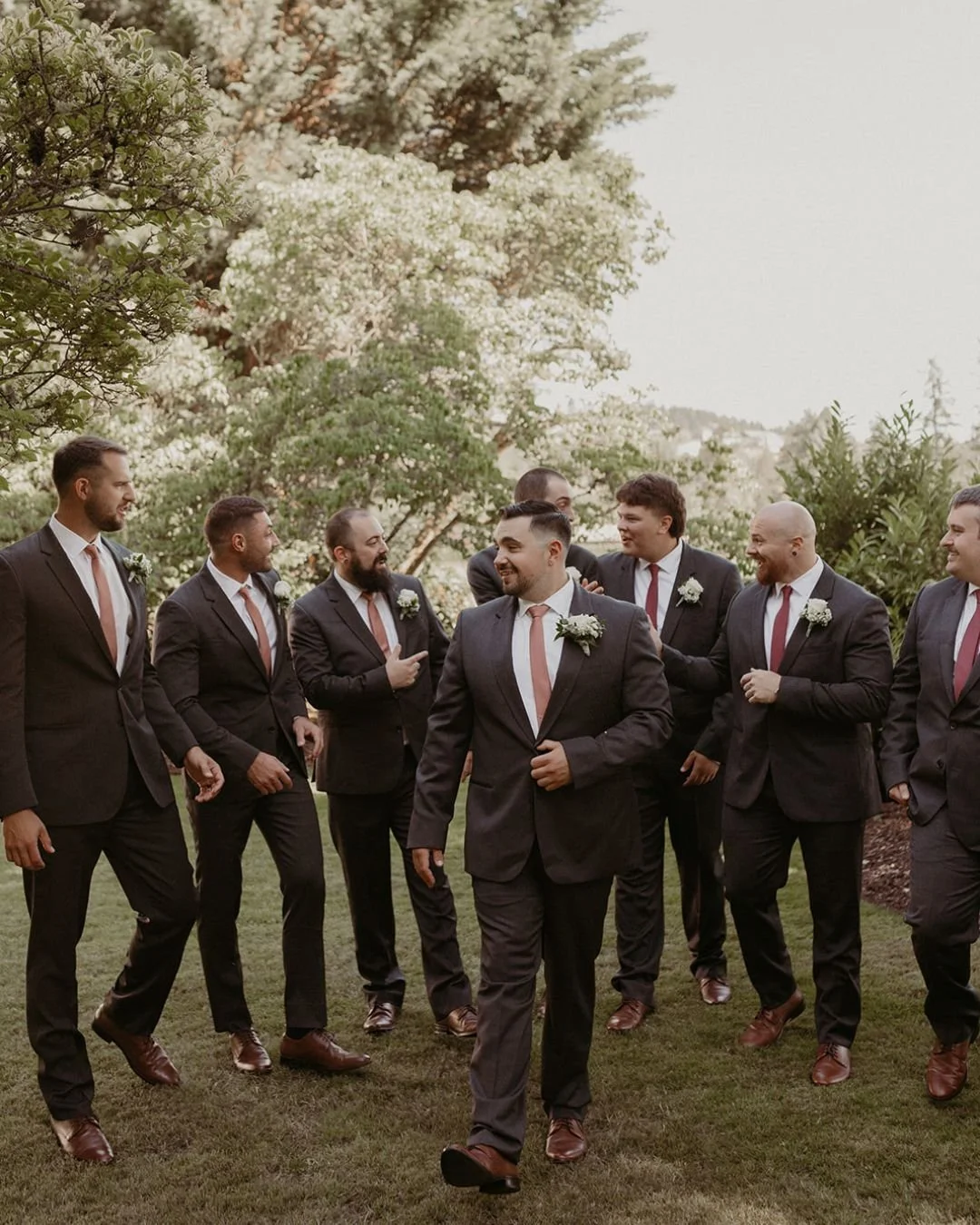 Just a groom with his boys. This was a fun group and you could tell just how much they all loved each other and we&rsquo;re like brothers to one another. 

Venue: @laurelcreekmanor
Photographer: @jamiehillphoto
Dj: @digitalhitz
Caterer: @occasions.ca
