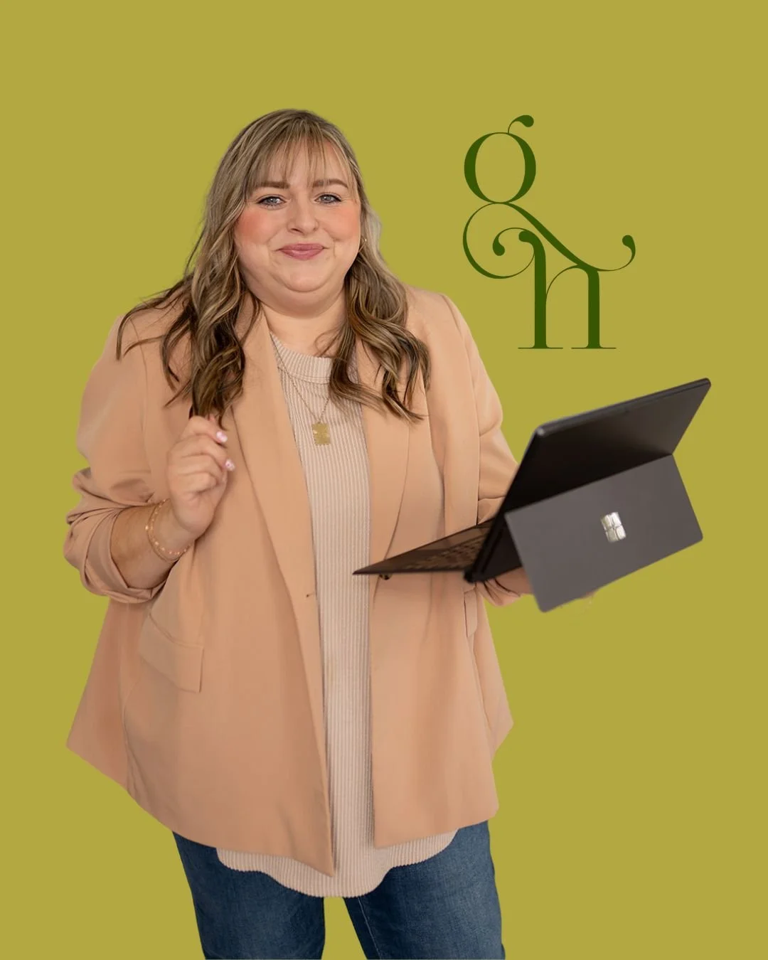 I help small businesses shine online with clear, consistent content.

Strategy, support, and a plan that actually works.

Built on faith + a lot of grace 🤍

Photographer: @boudoirwithalex 
#contentcreator #socialmediamanager #puyallup #tacoma