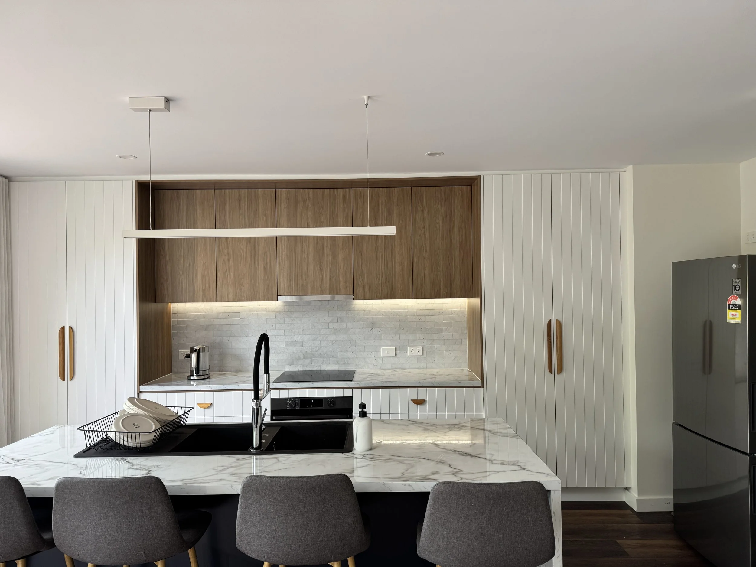 Crisp Designs Unit Kitchen 01.jpg