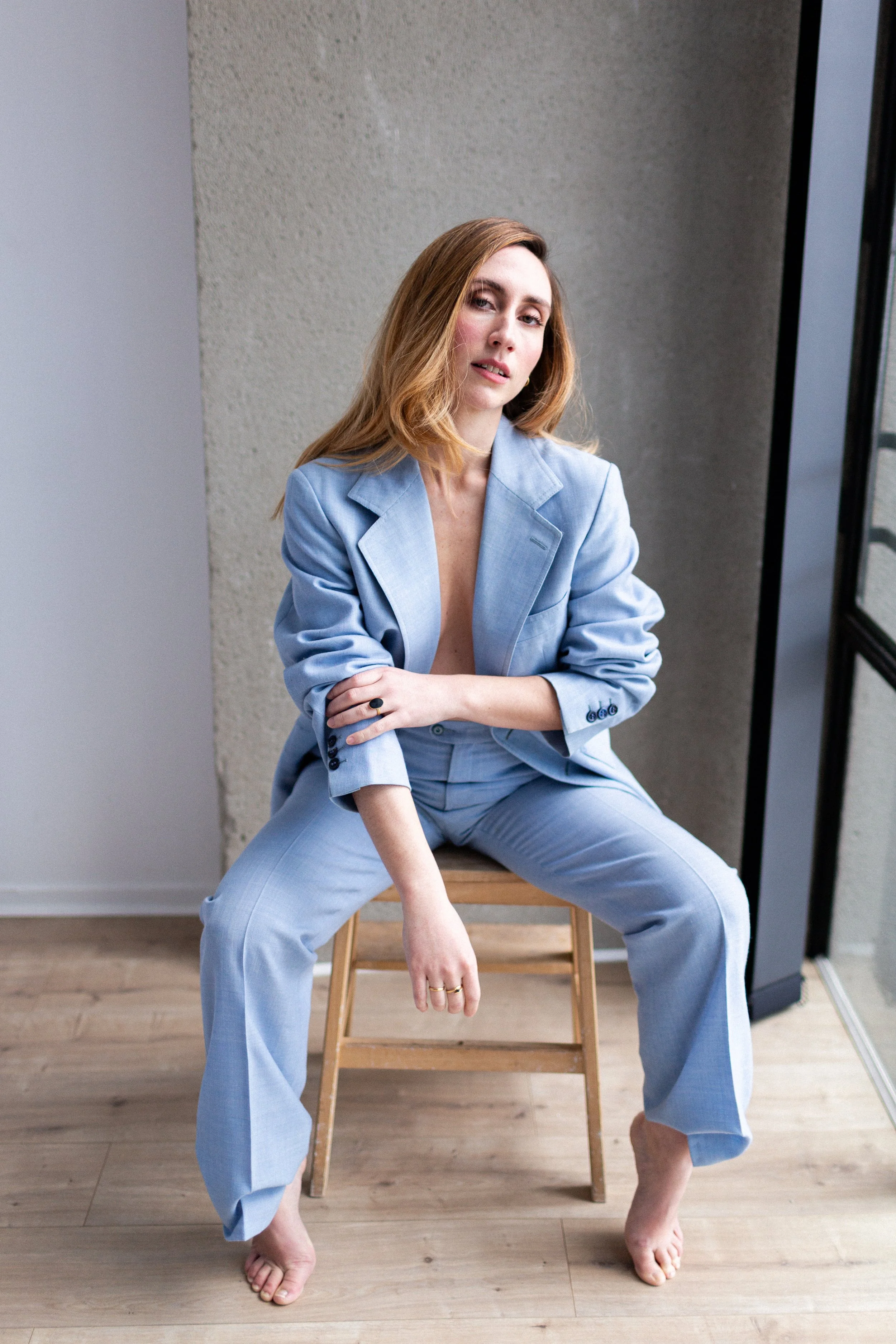 Manon - Girl Boss