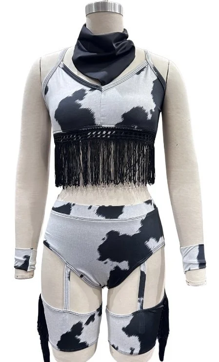 OUI COSTUME STUDIO (Website) - 100.jpg