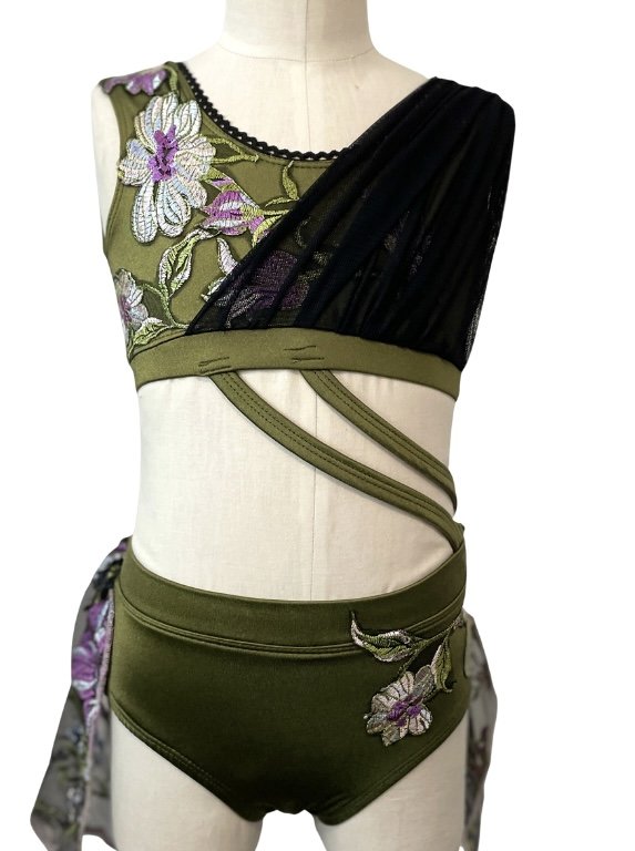 OUI COSTUME STUDIO (Website) - 274.jpg