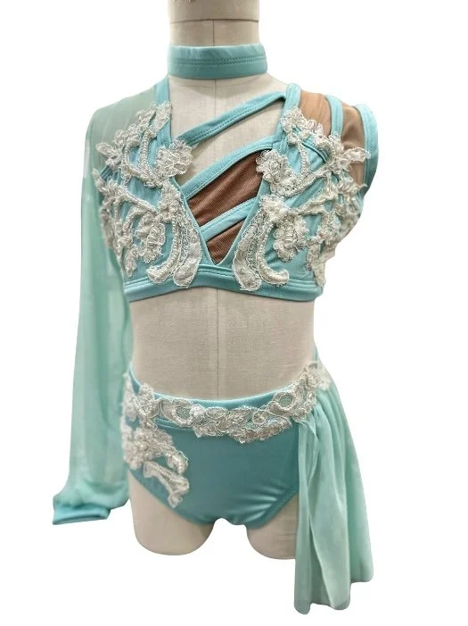 OUI COSTUME STUDIO (Website) - 85.jpg