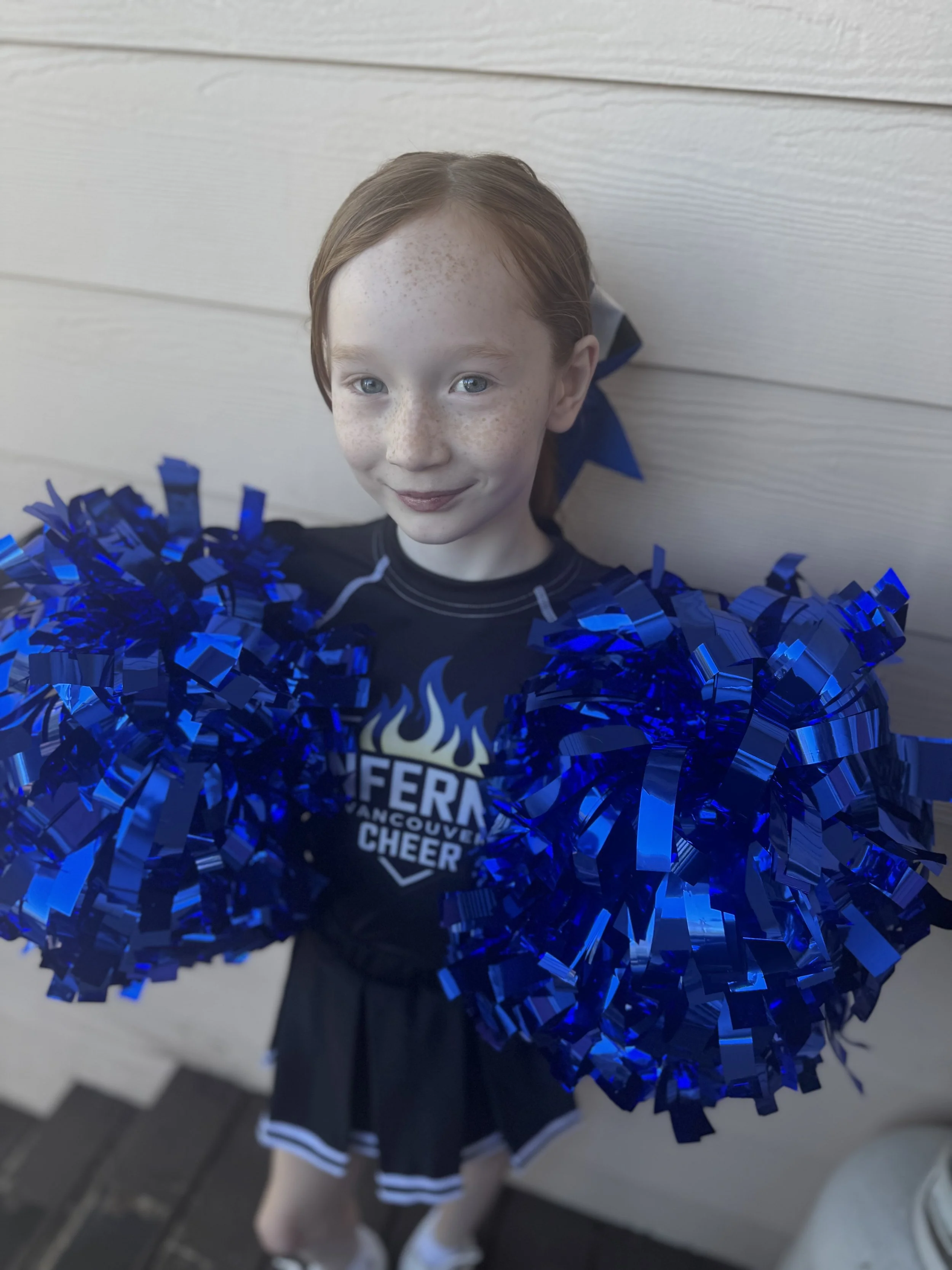 Youth Cheer, Cheerleader, Vancouver Washington, Cheerleading, blue and gold, team spirit, Sideline cheer